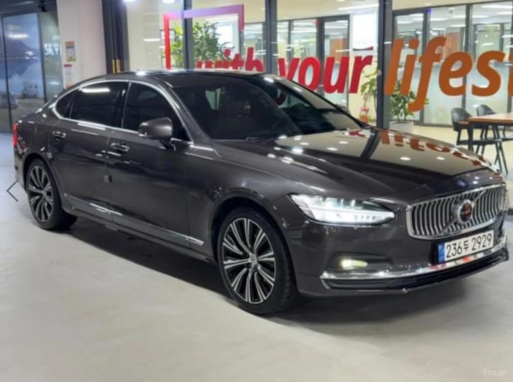 S90