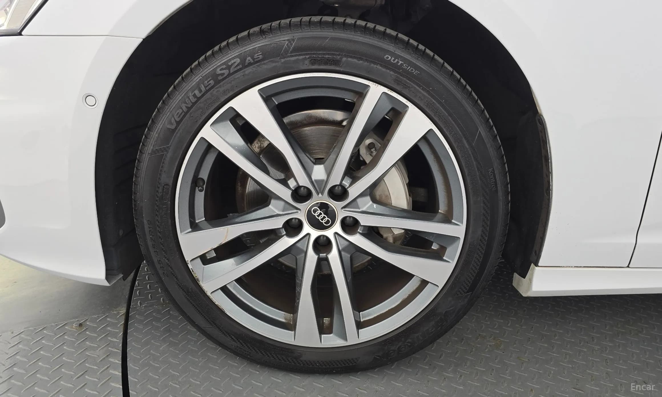 A6 (C8)