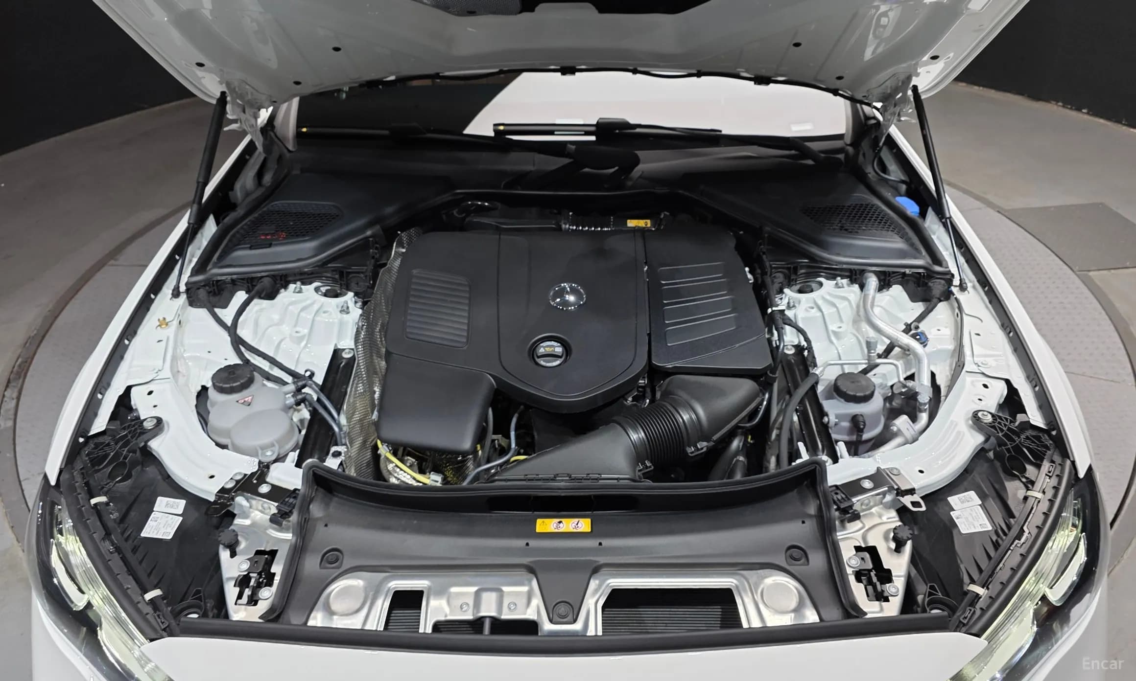 E-Class W214
