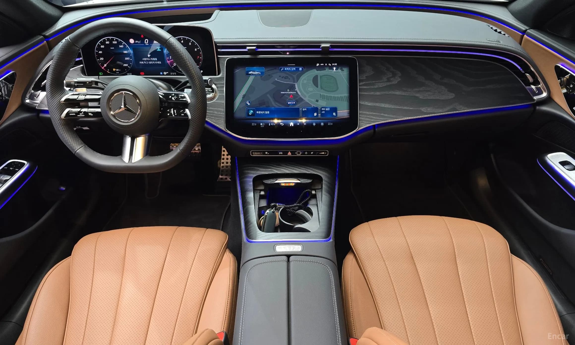 E-Class W214