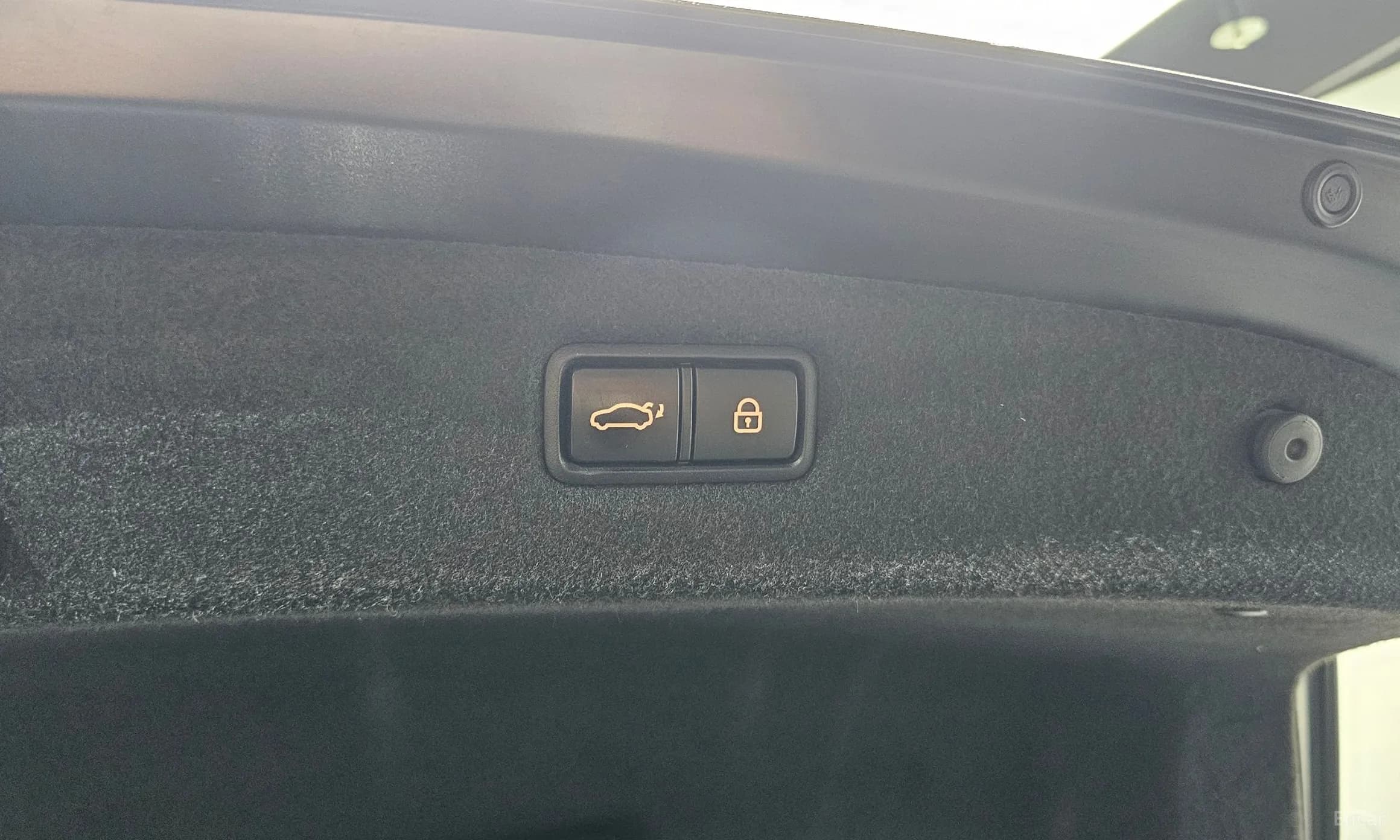 G90