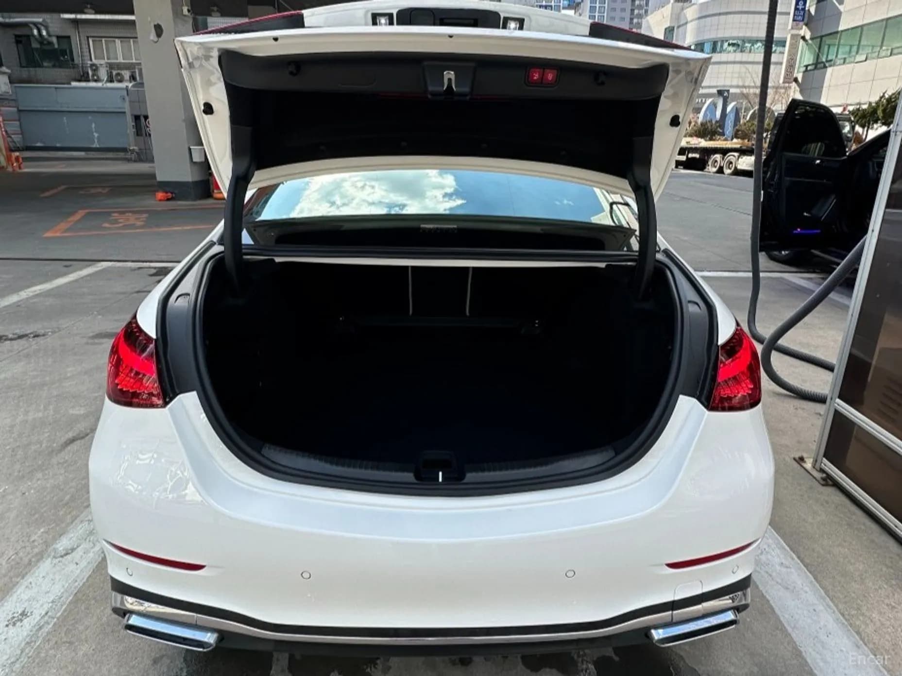 C-Class W206