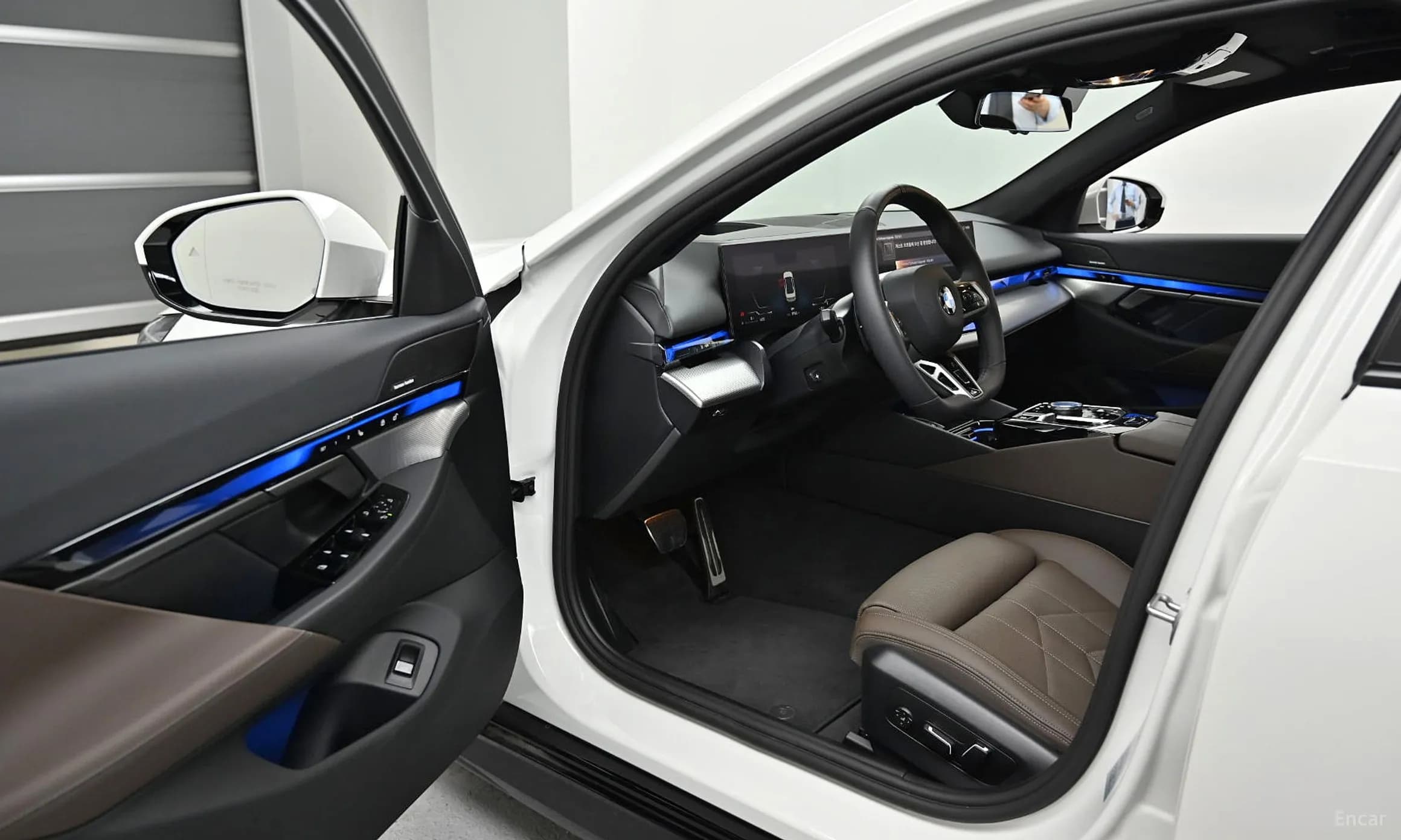 5 Series (G60)
