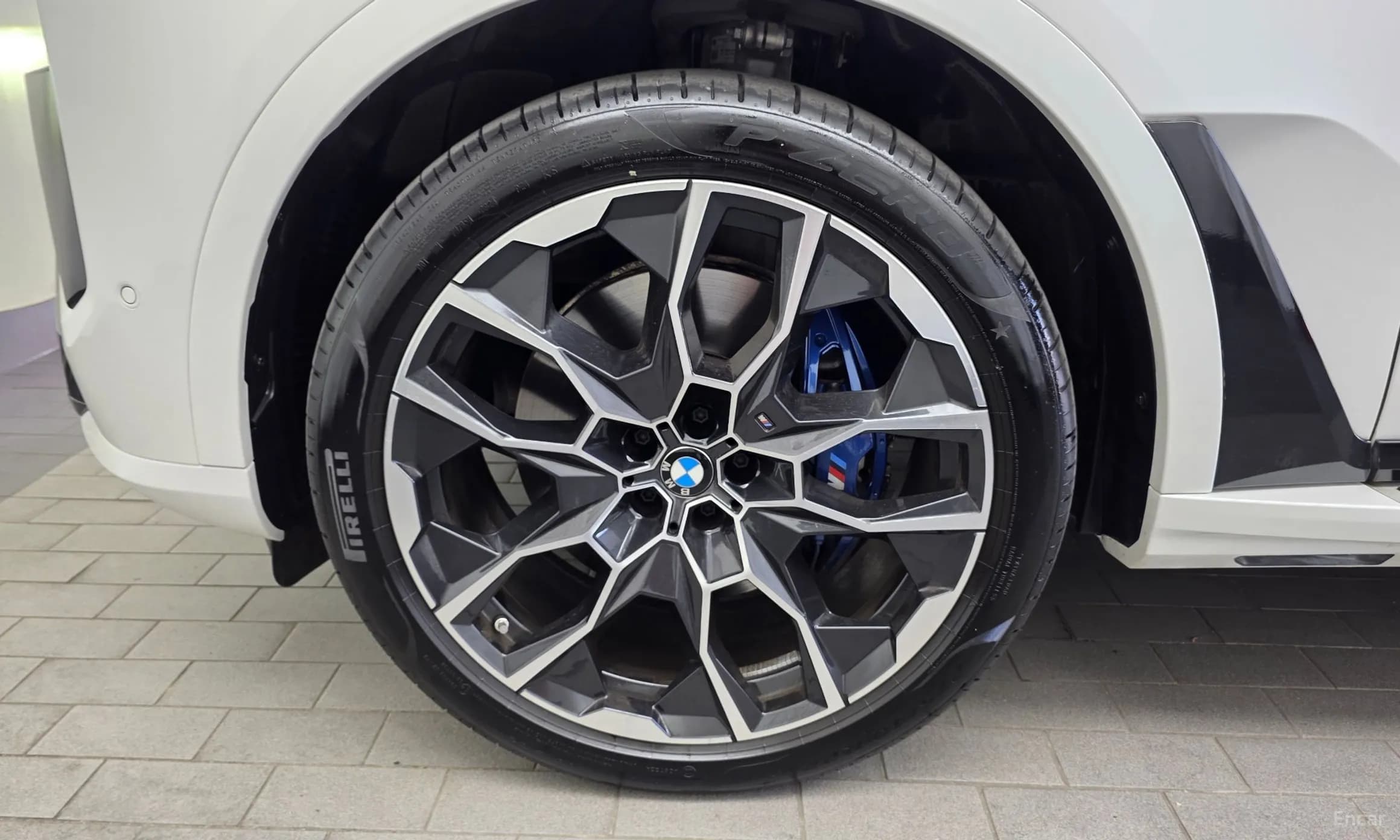 X7 (G07)