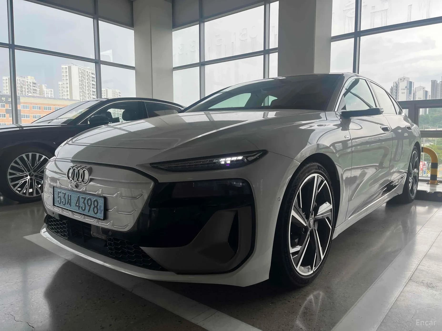 A6 e-tron