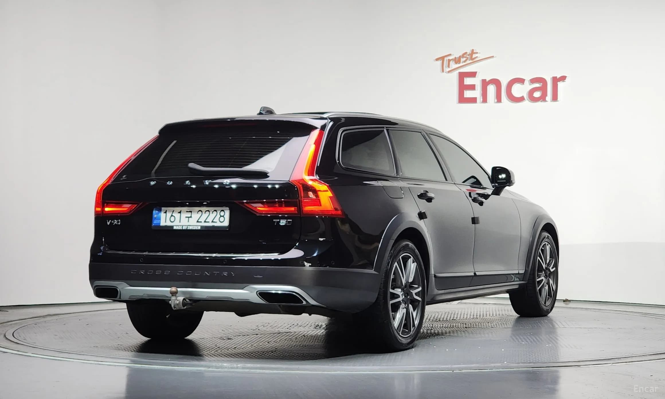 V90 Cross Country