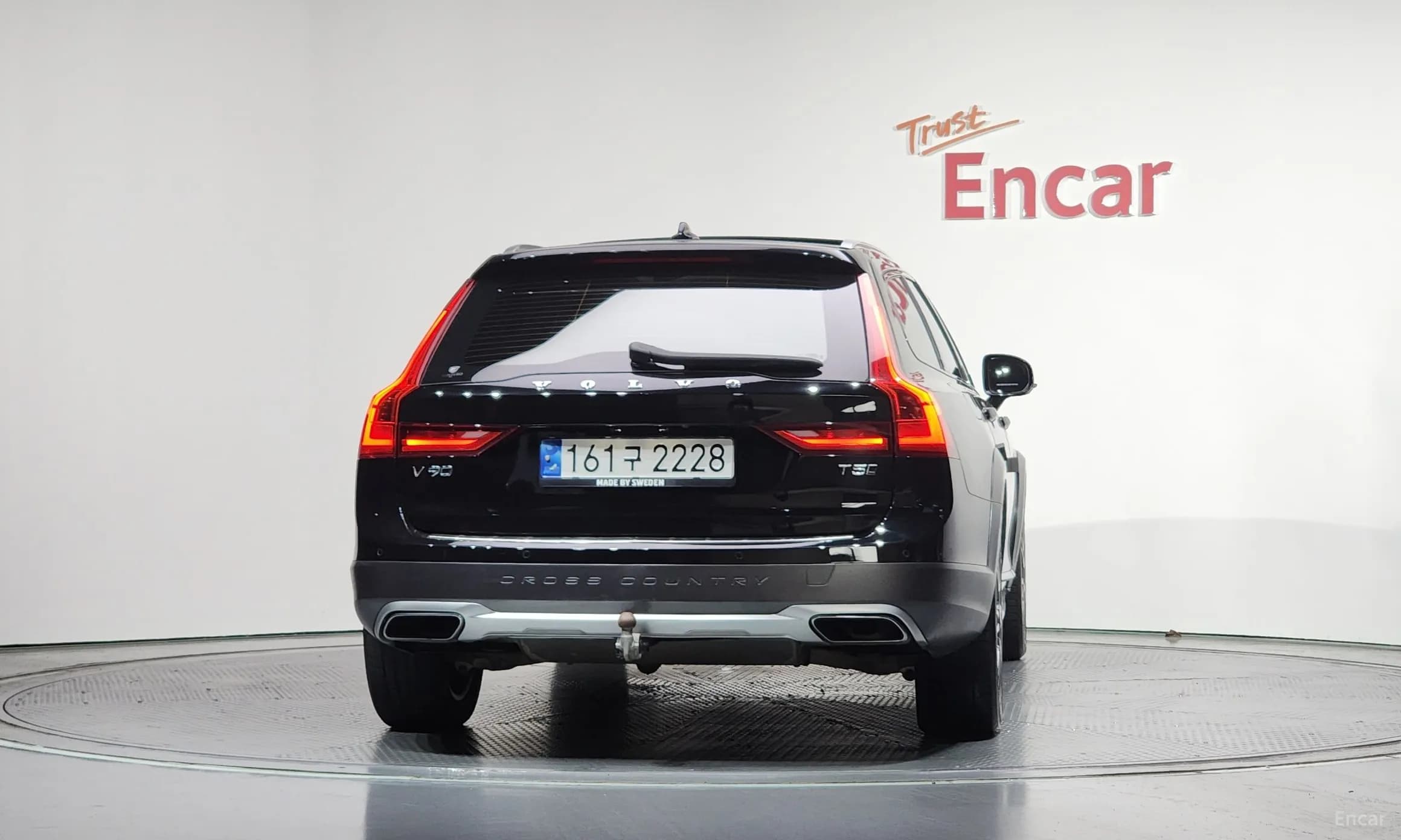 V90 Cross Country