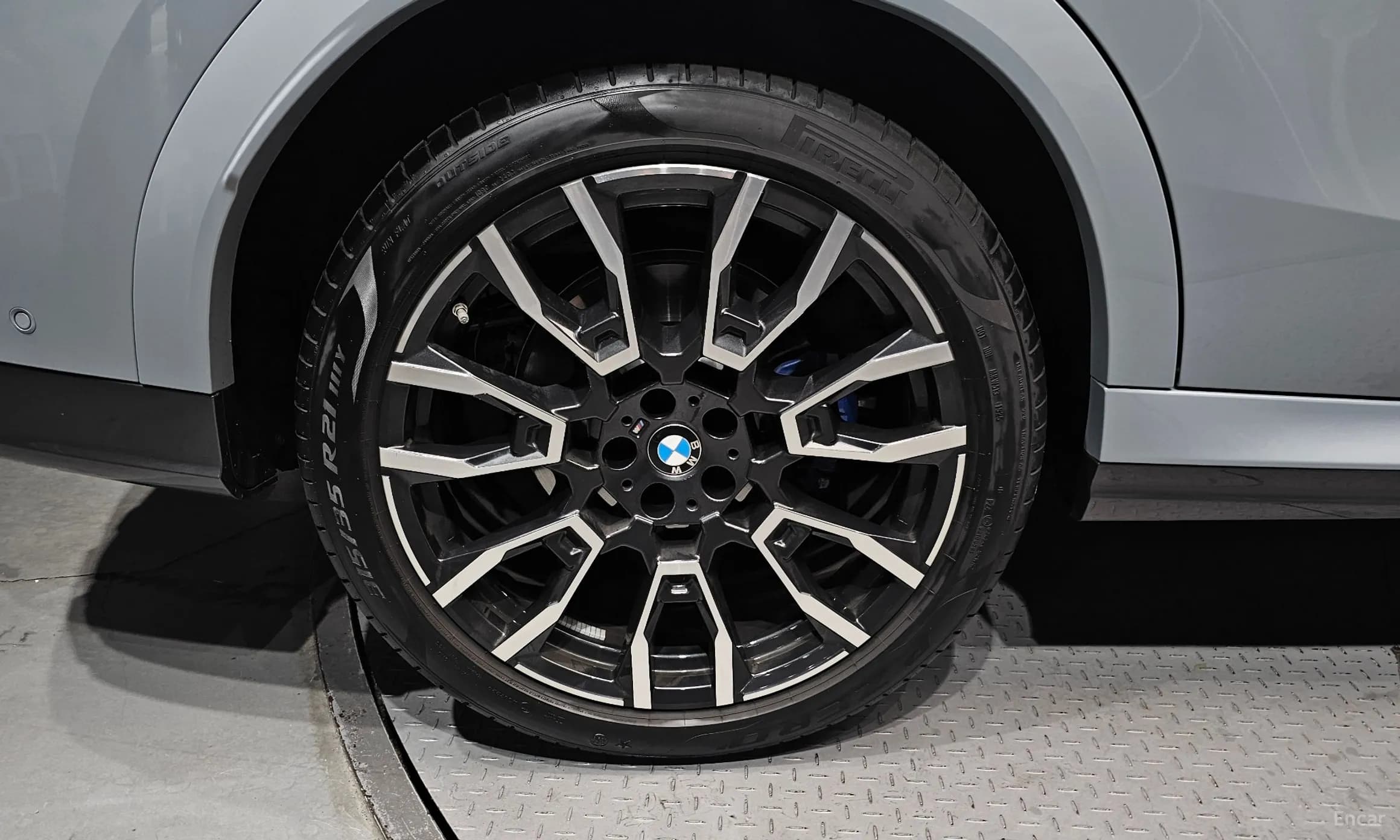 X6 (G06)