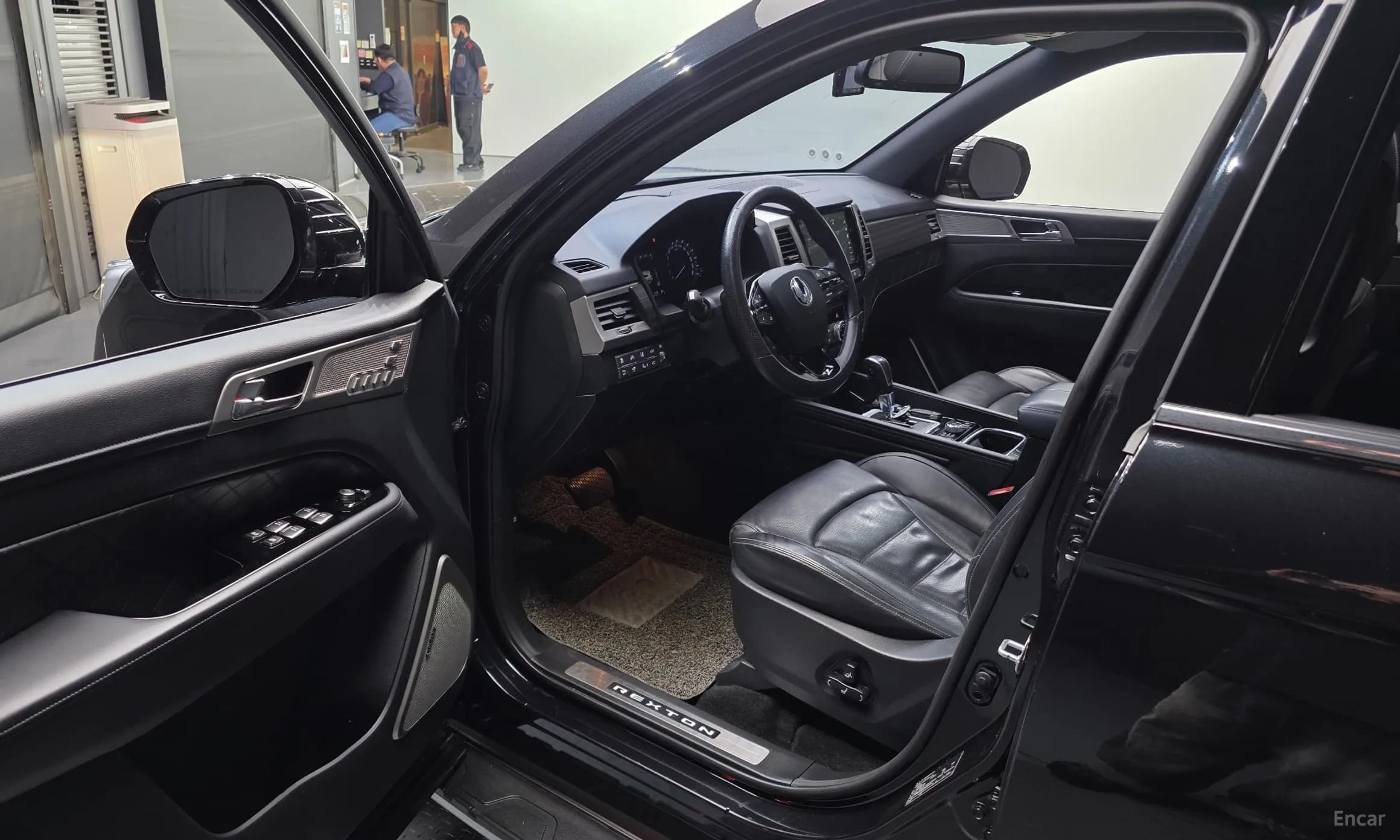 G4 Rexton