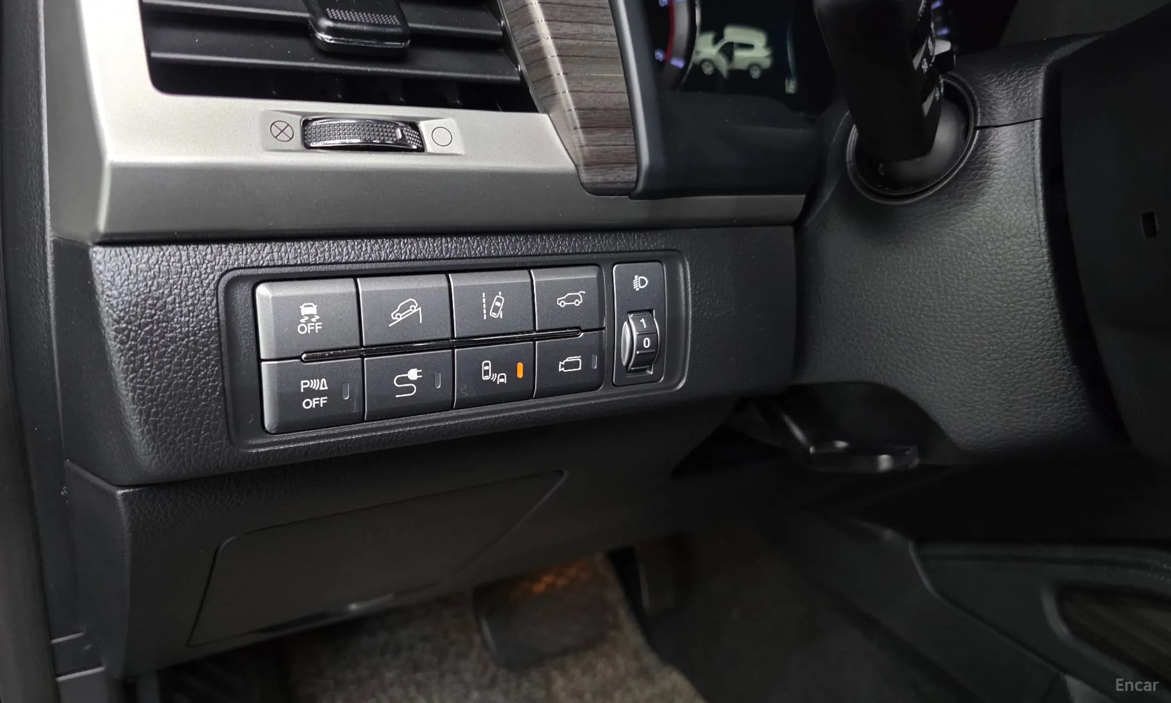 G4 Rexton