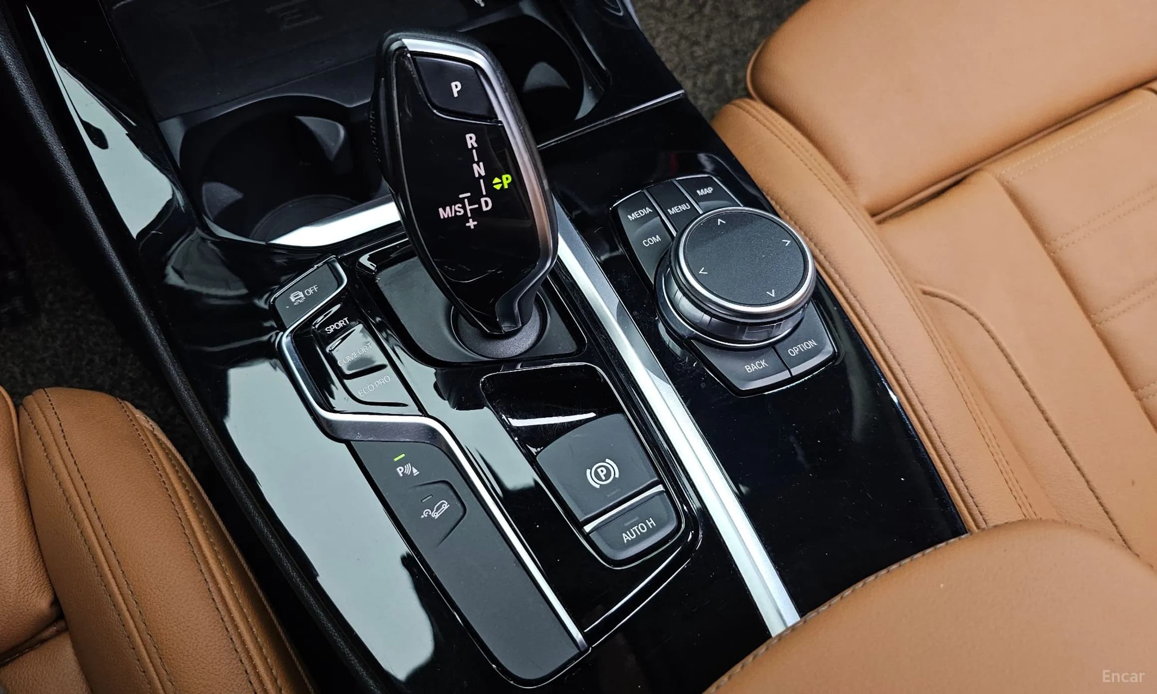 X3 (G01)