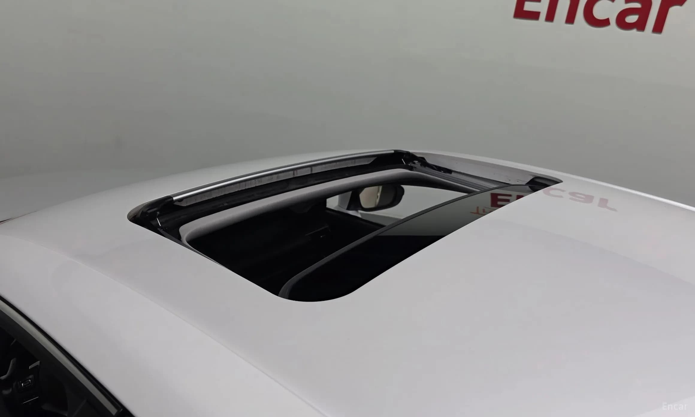 New IS200t