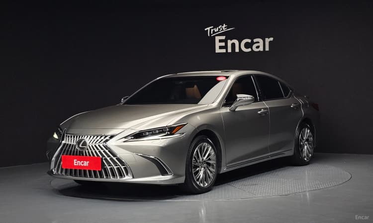 ES300h 7th Generation