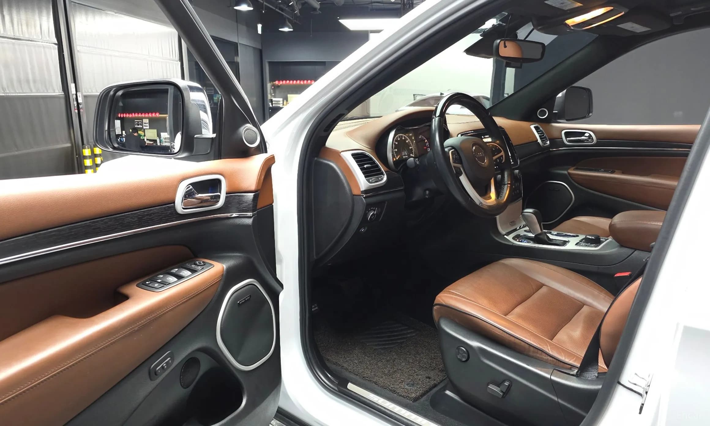 Grand Cherokee