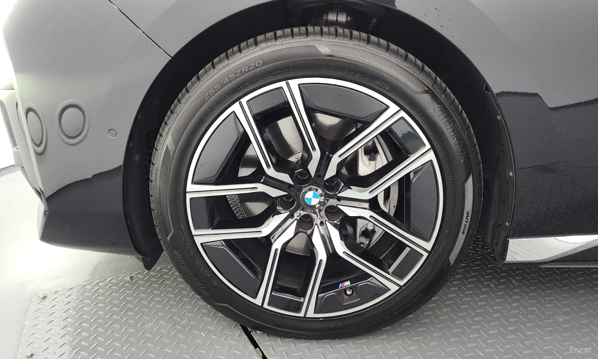 7 Series (G70)