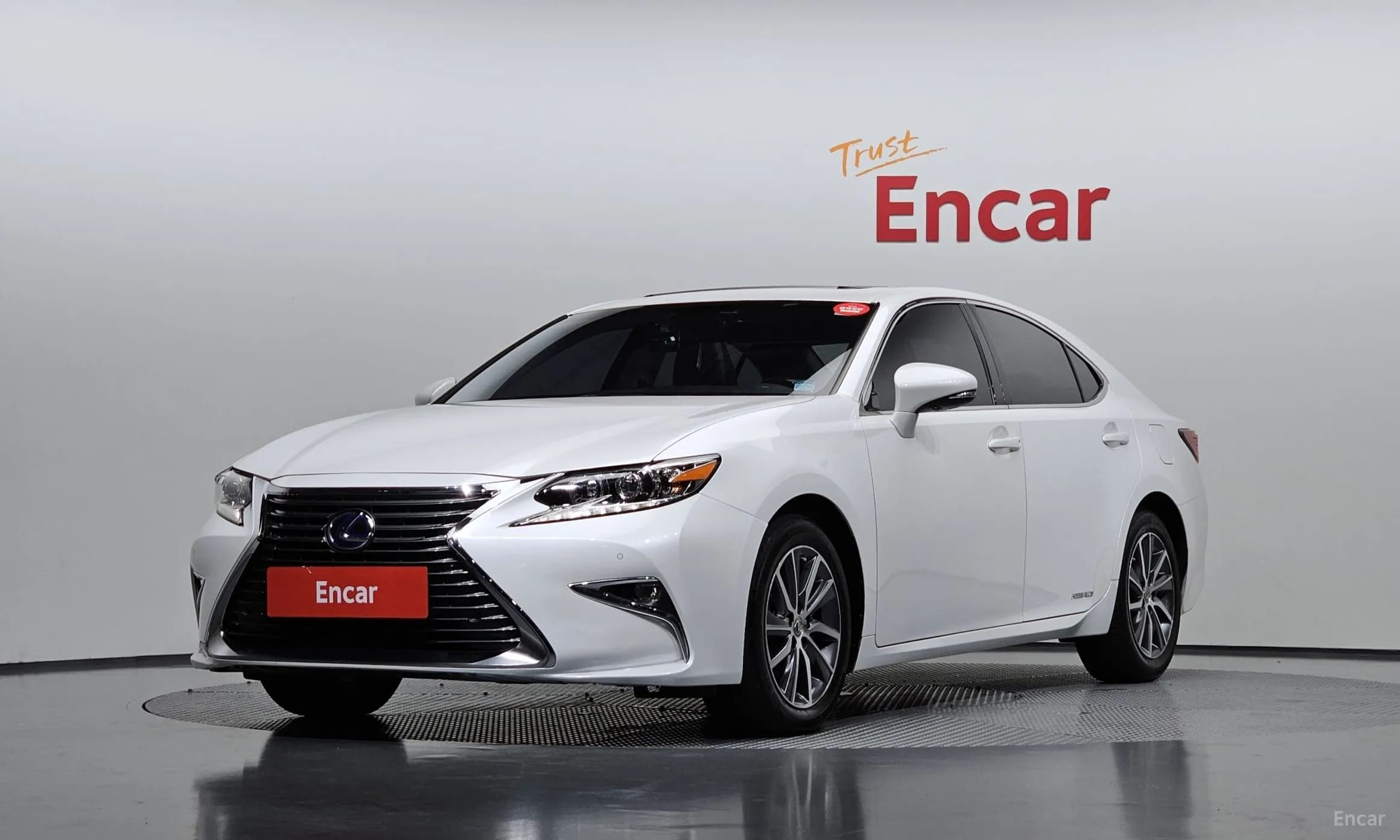 New ES300h