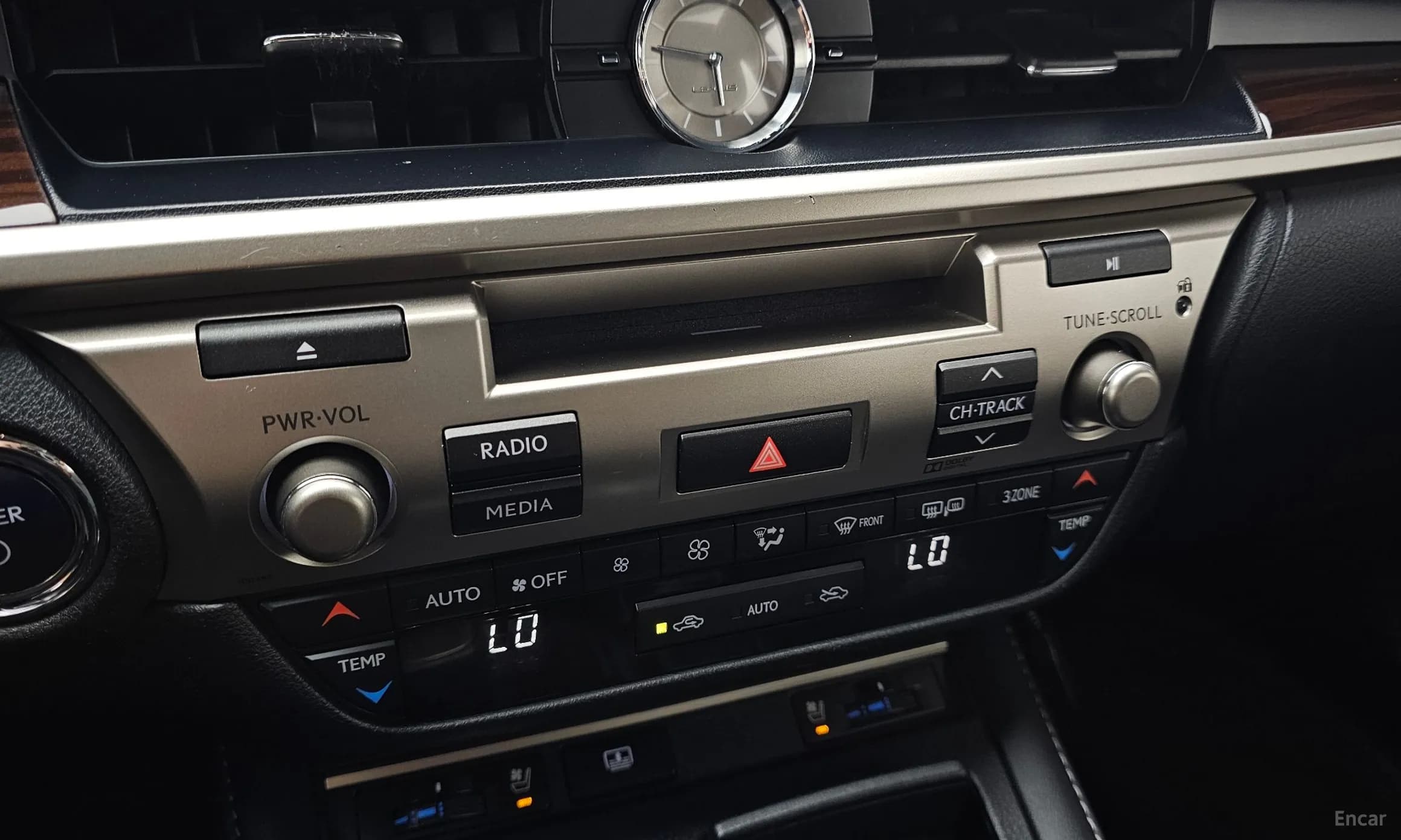 New ES300h