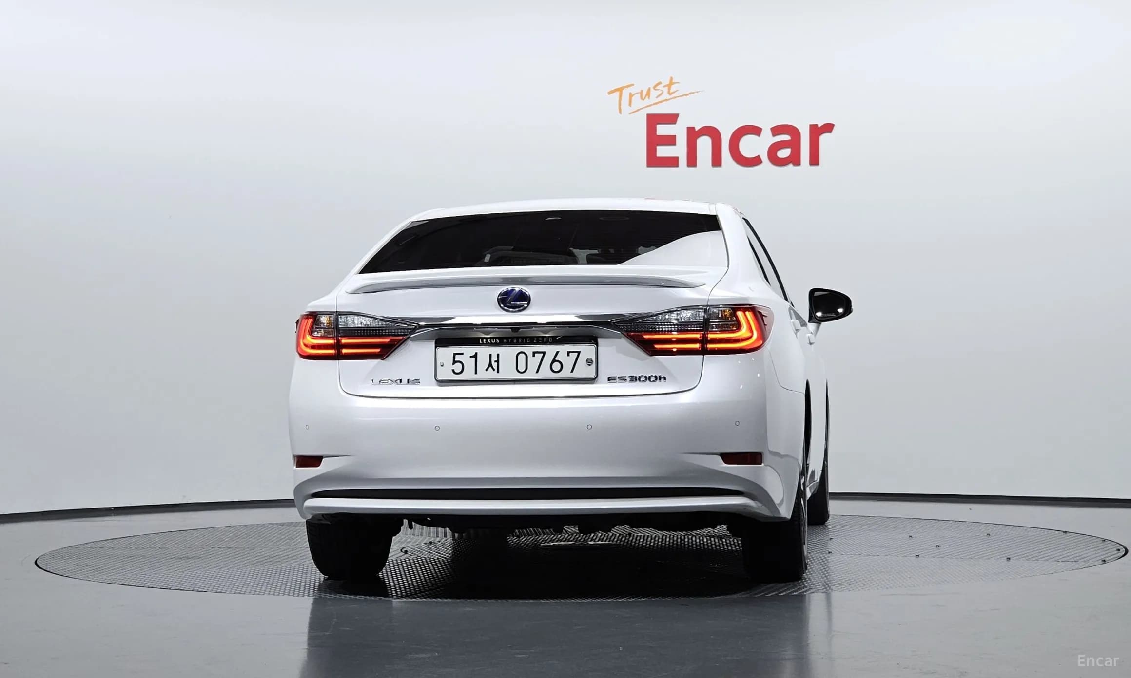 New ES300h