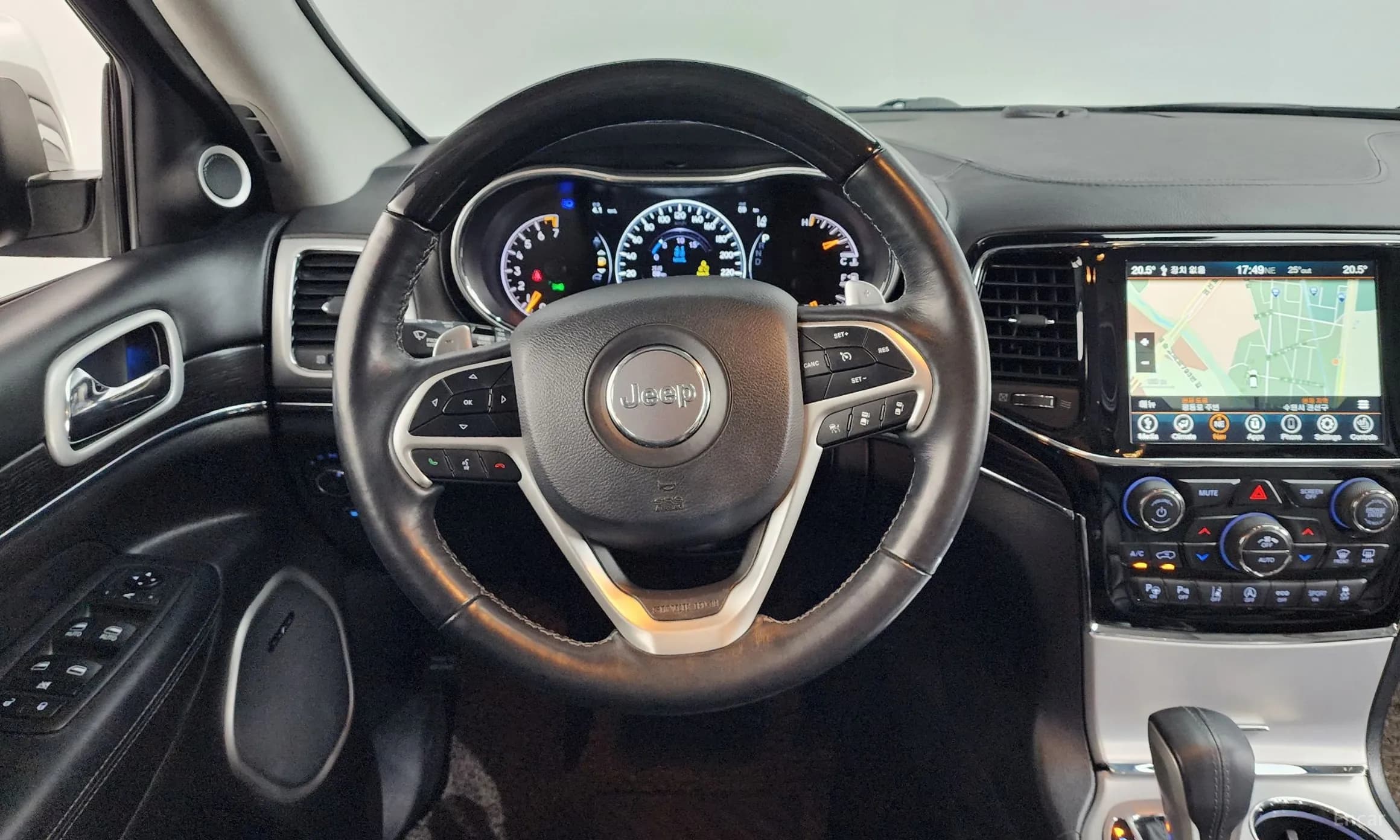 Grand Cherokee