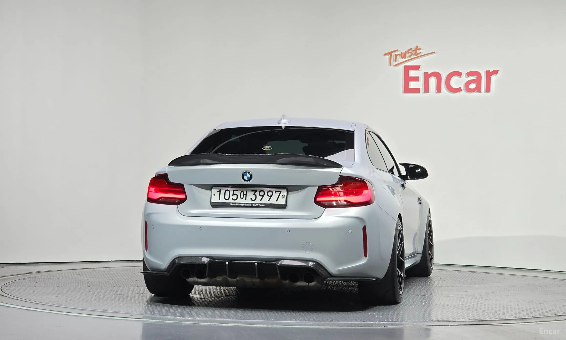 M2 (F87)