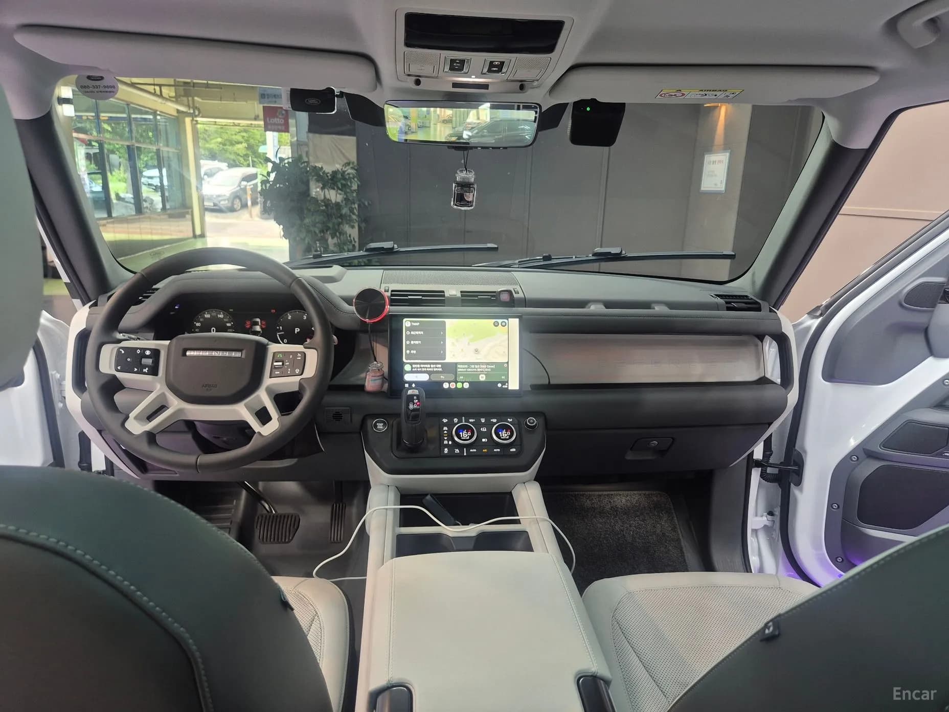 Defender (L663)