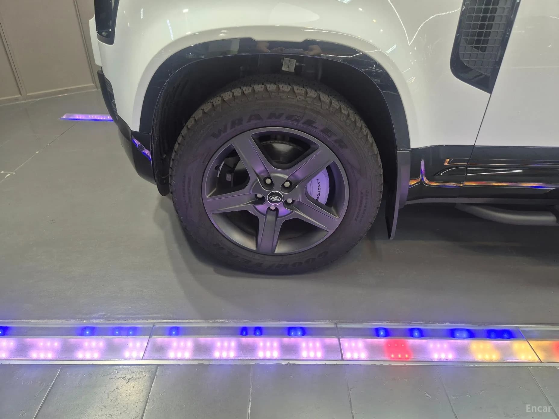 Defender (L663)