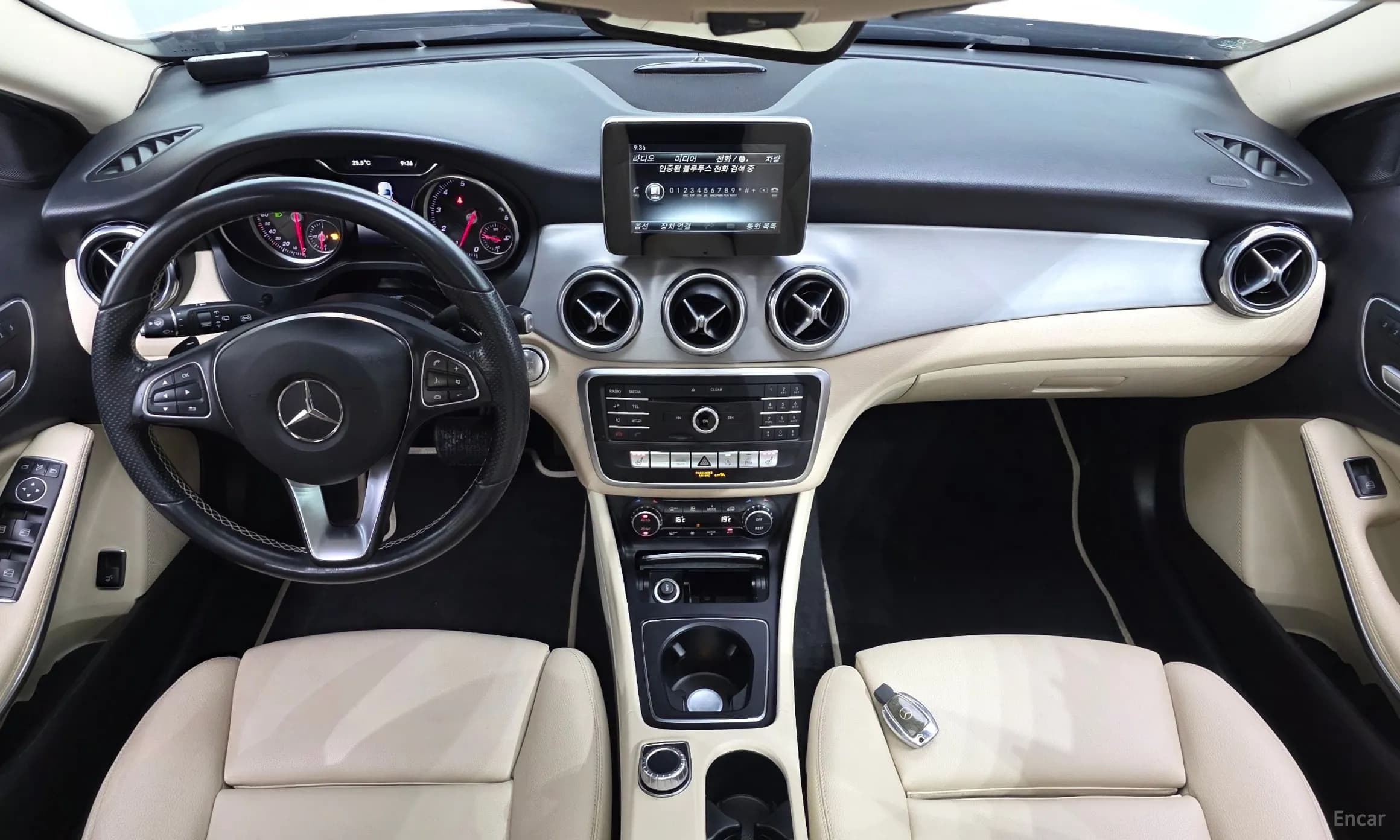 GLA-Class X156