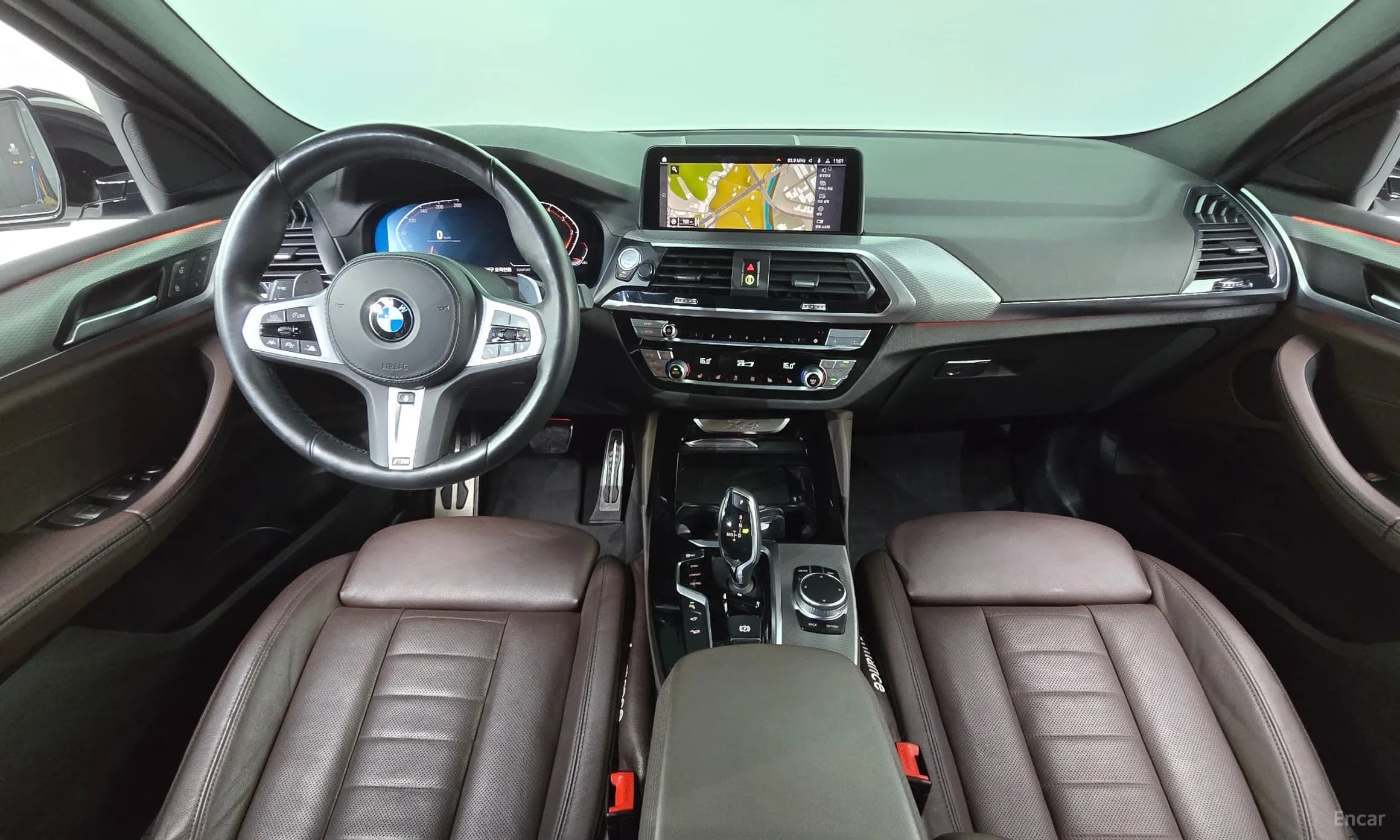 X4 (G02)