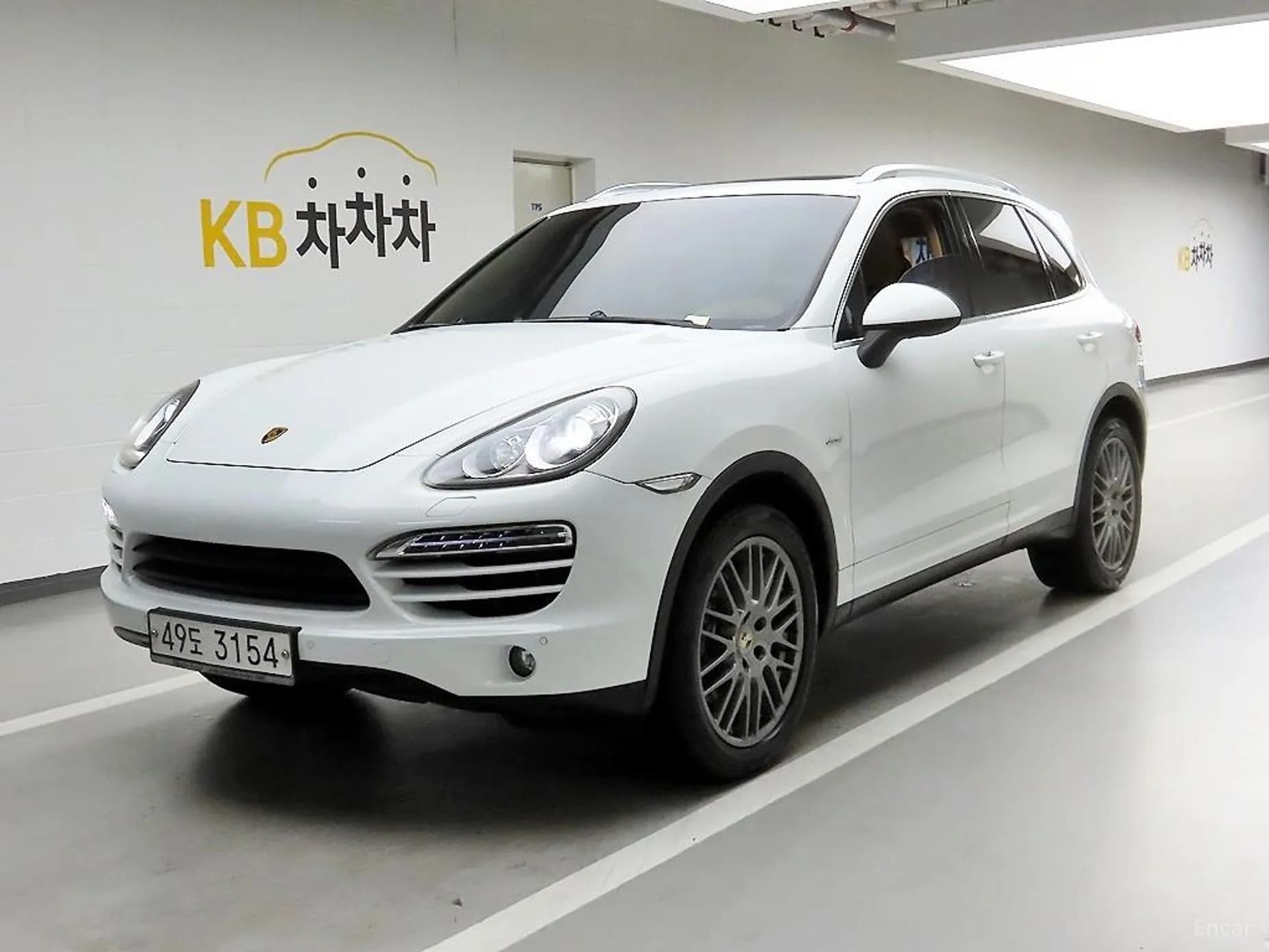 New Cayenne