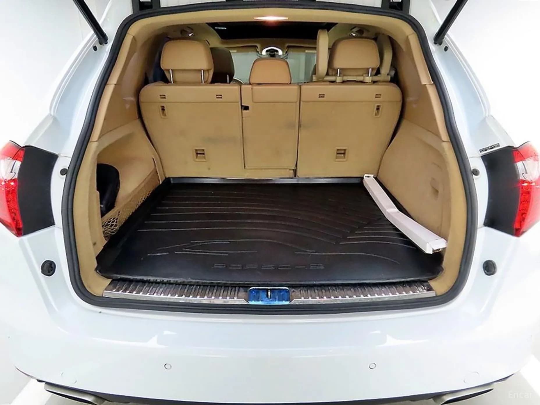 New Cayenne