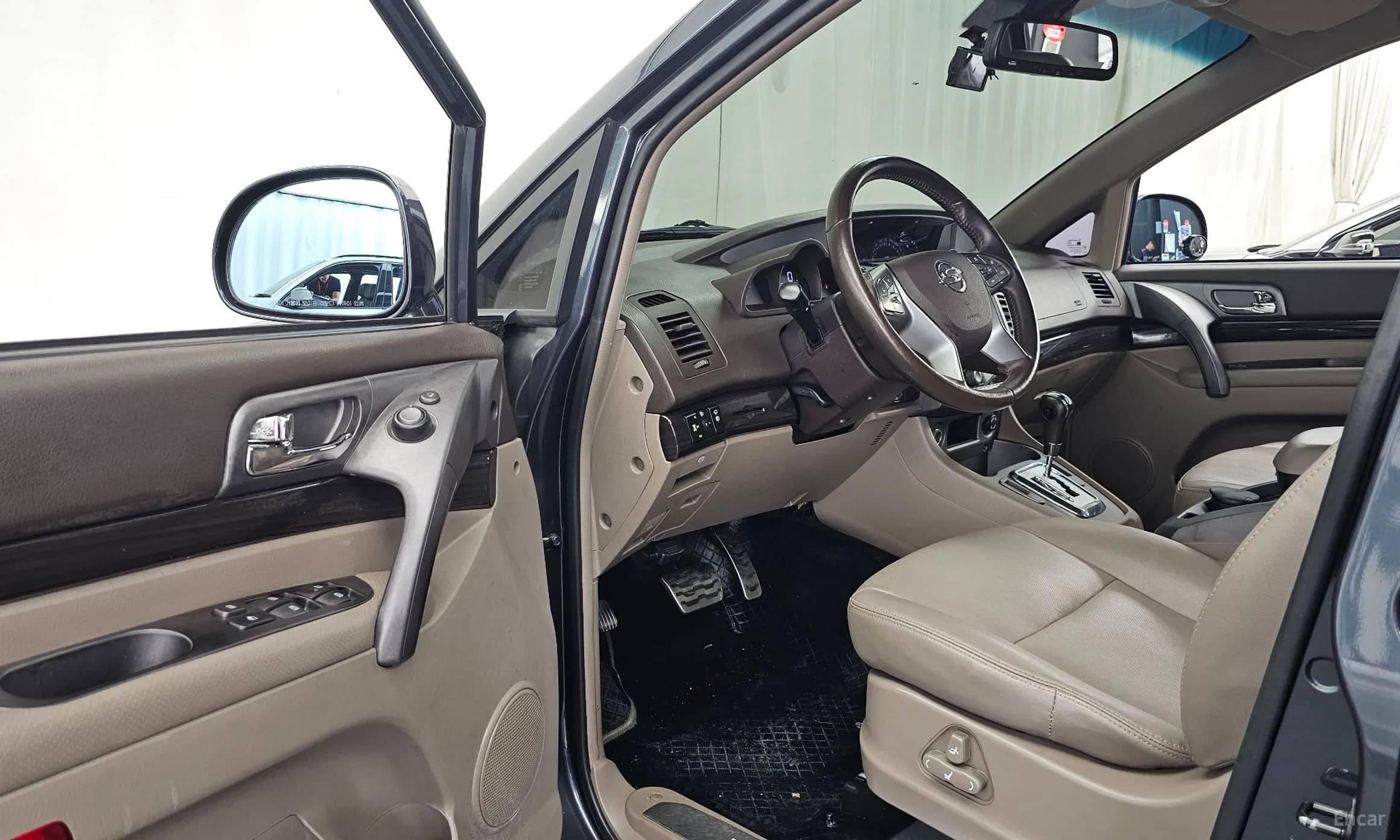 Korando Turismo