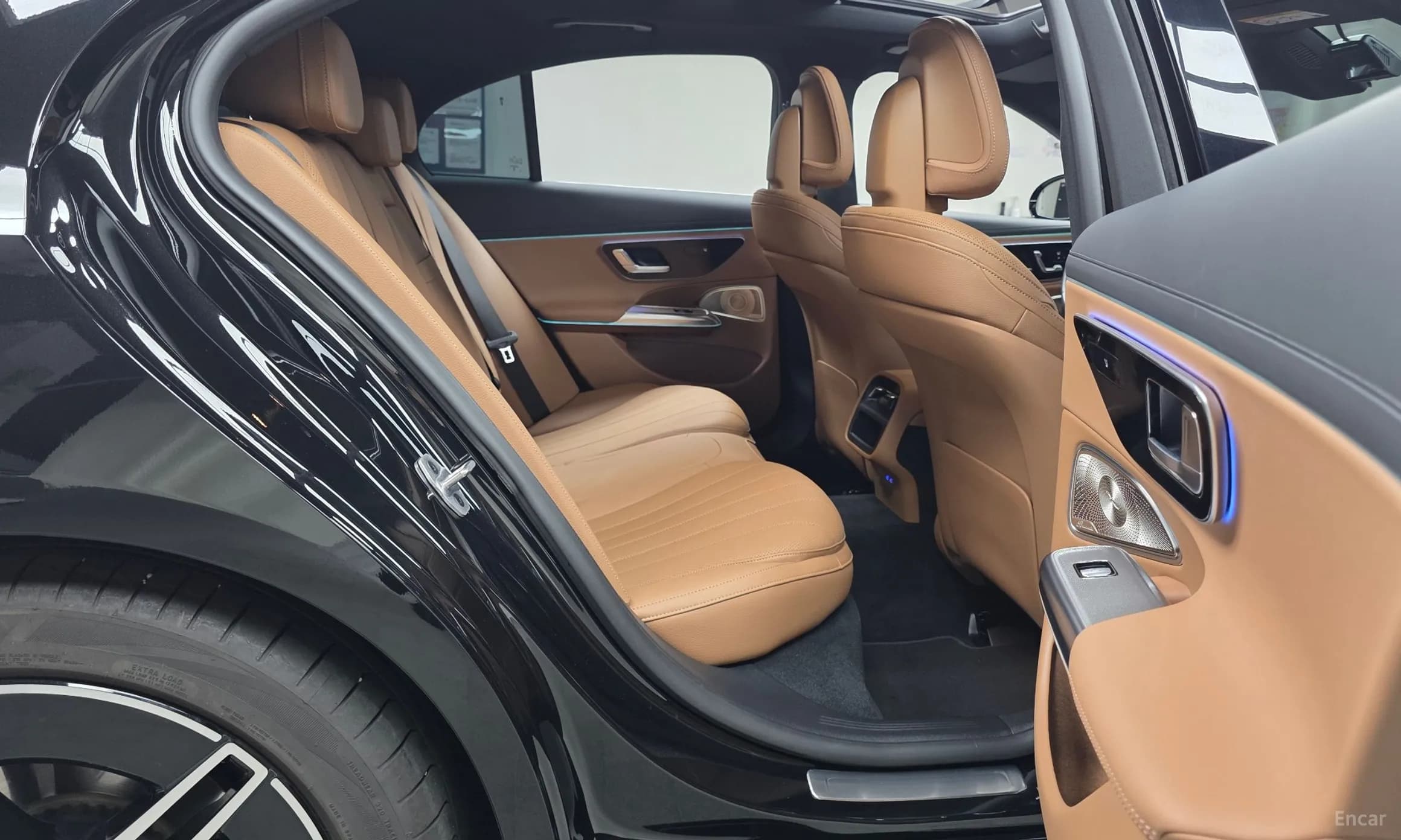 E-Class W214