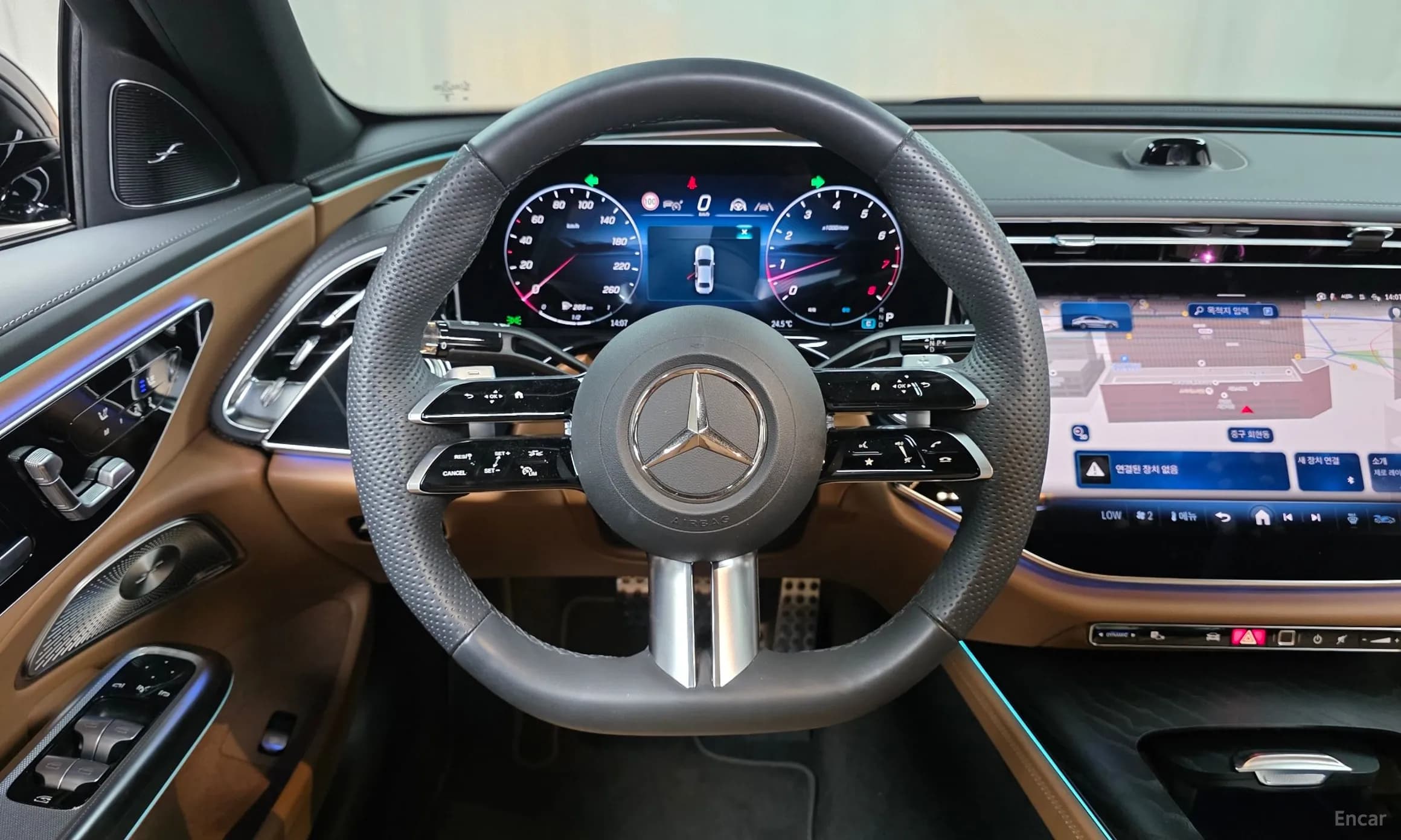E-Class W214