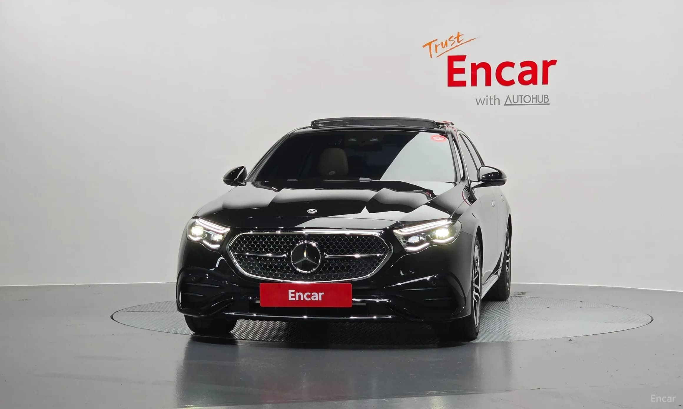 E-Class W214