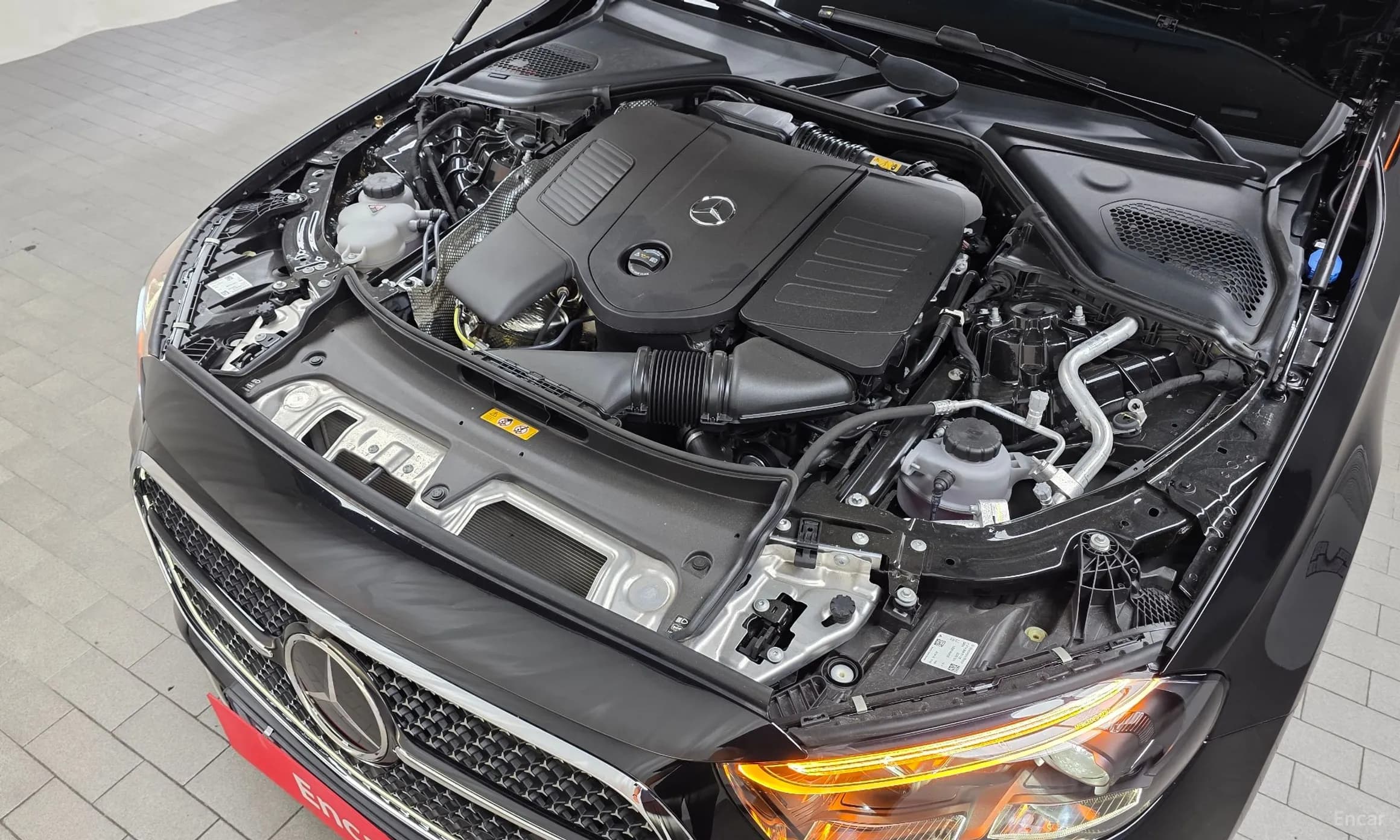 E-Class W214