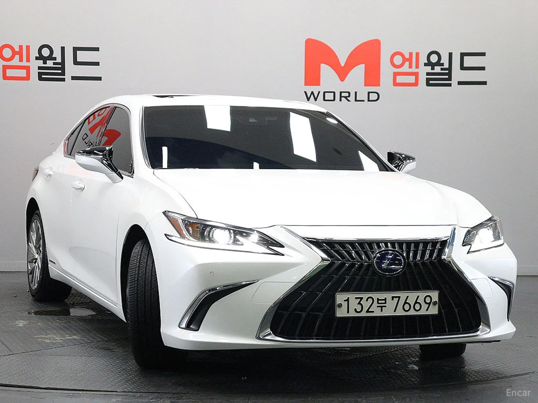 ES300h 7th Generation