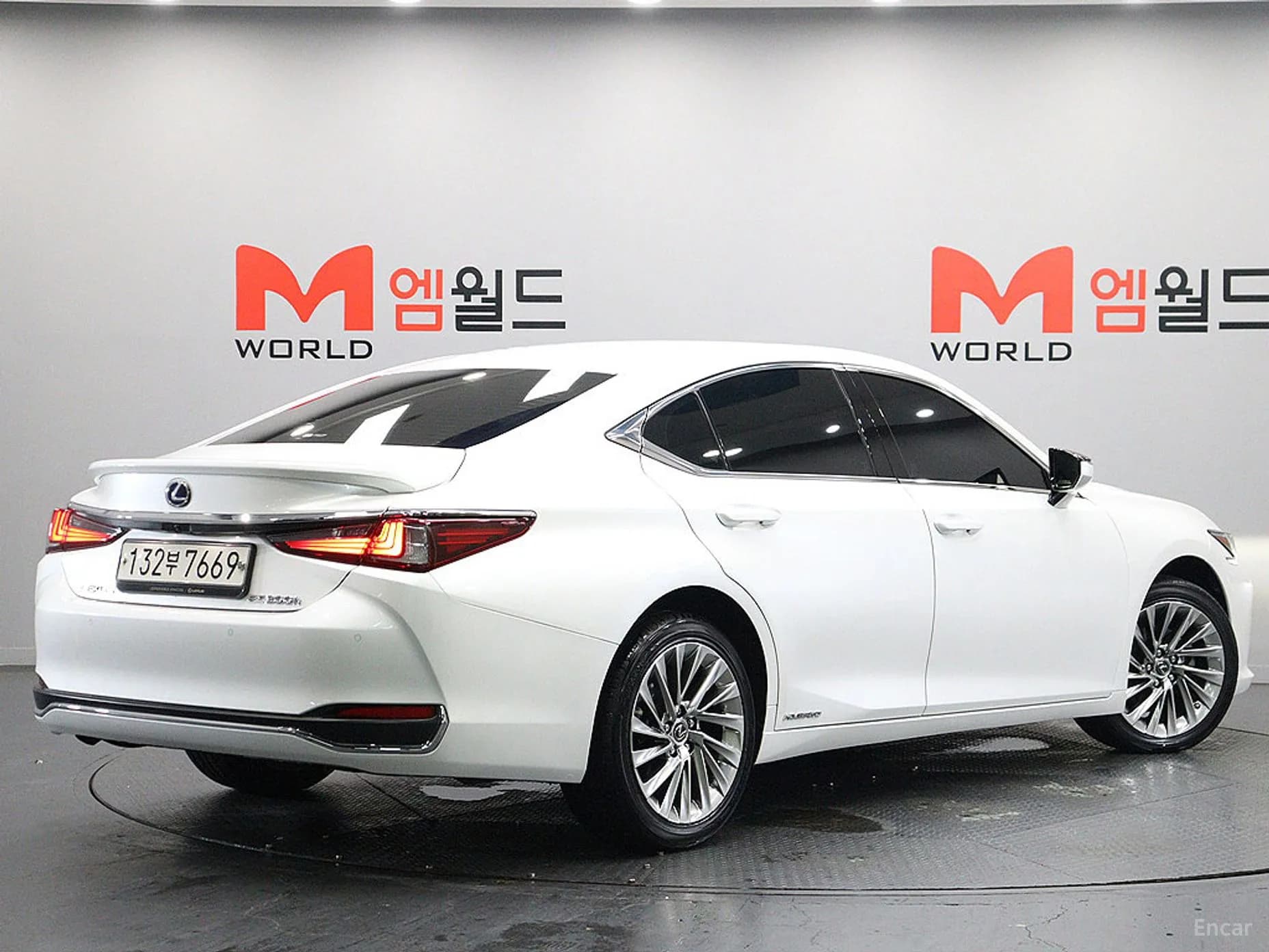 ES300h 7th Generation