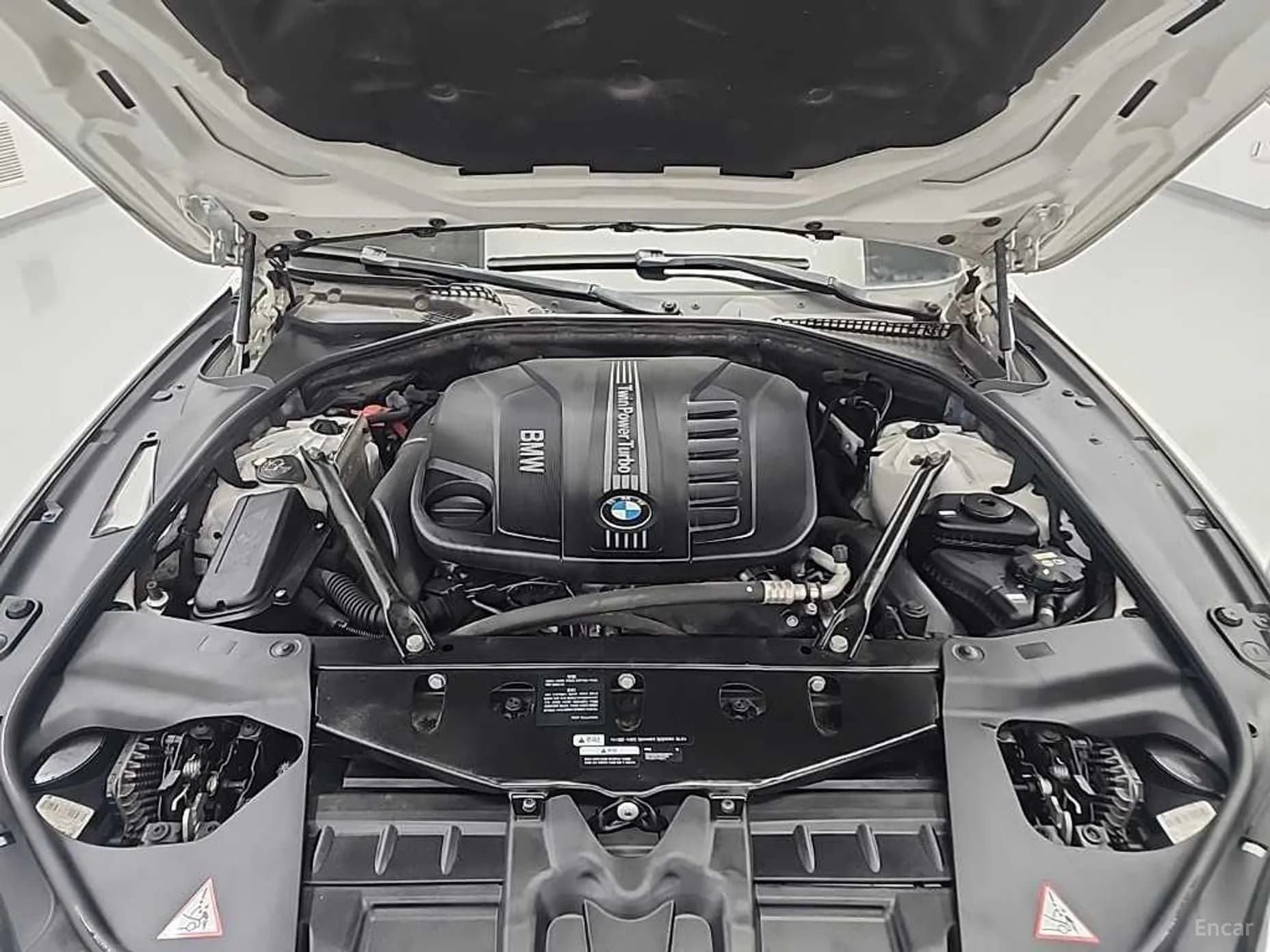 6 Series (F12)