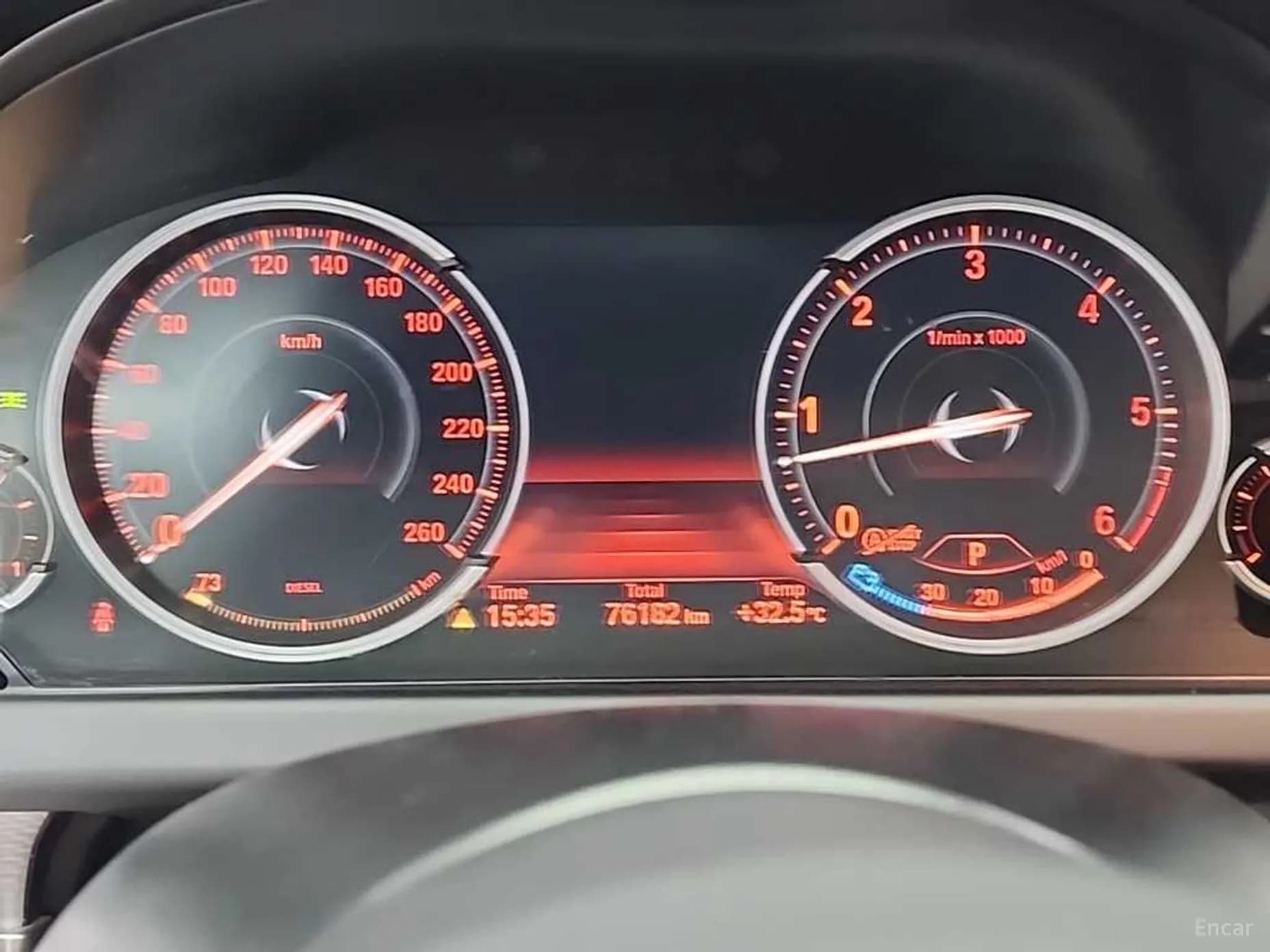 6 Series (F12)
