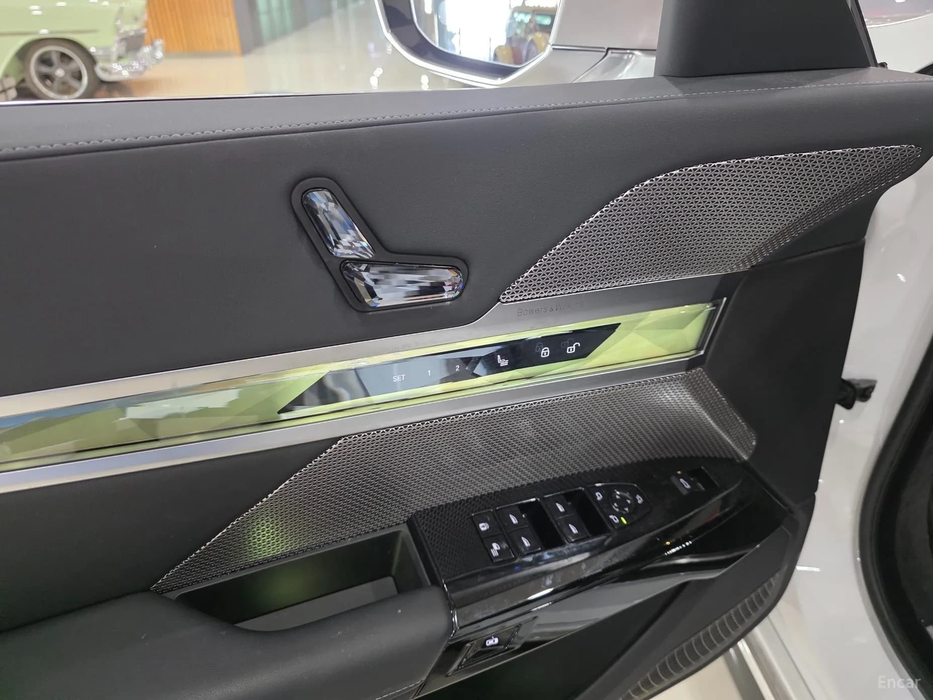 7 Series (G70)