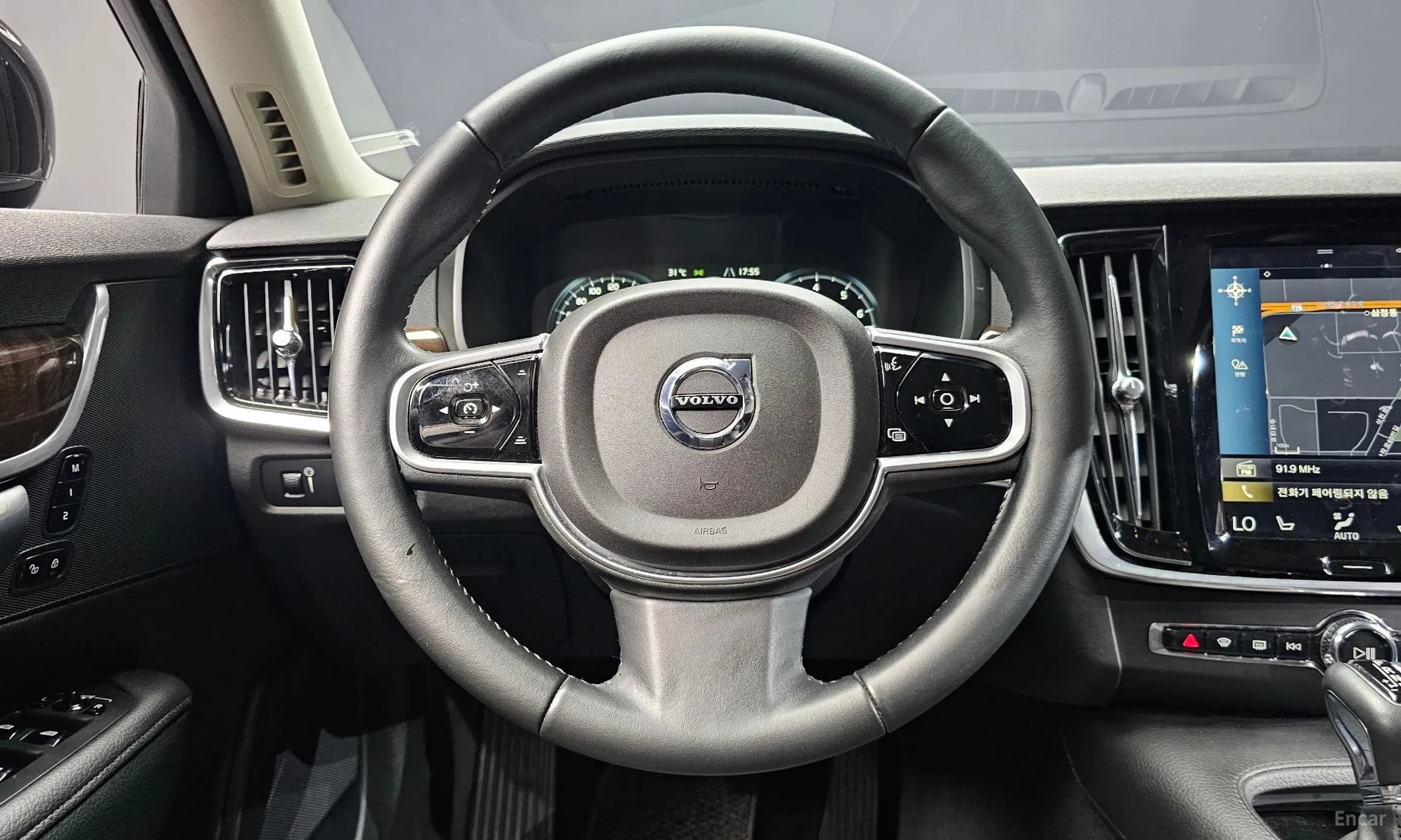 S90