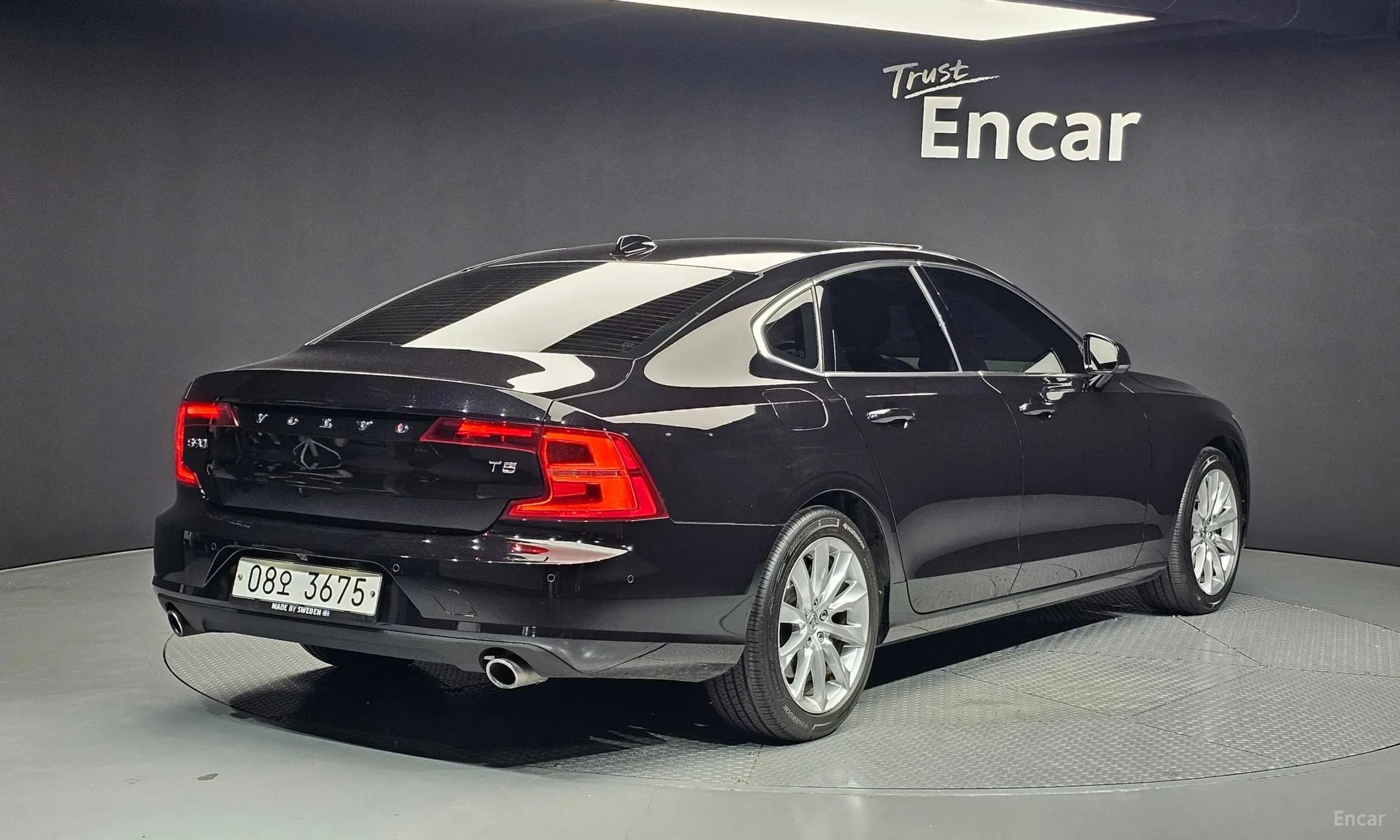 S90