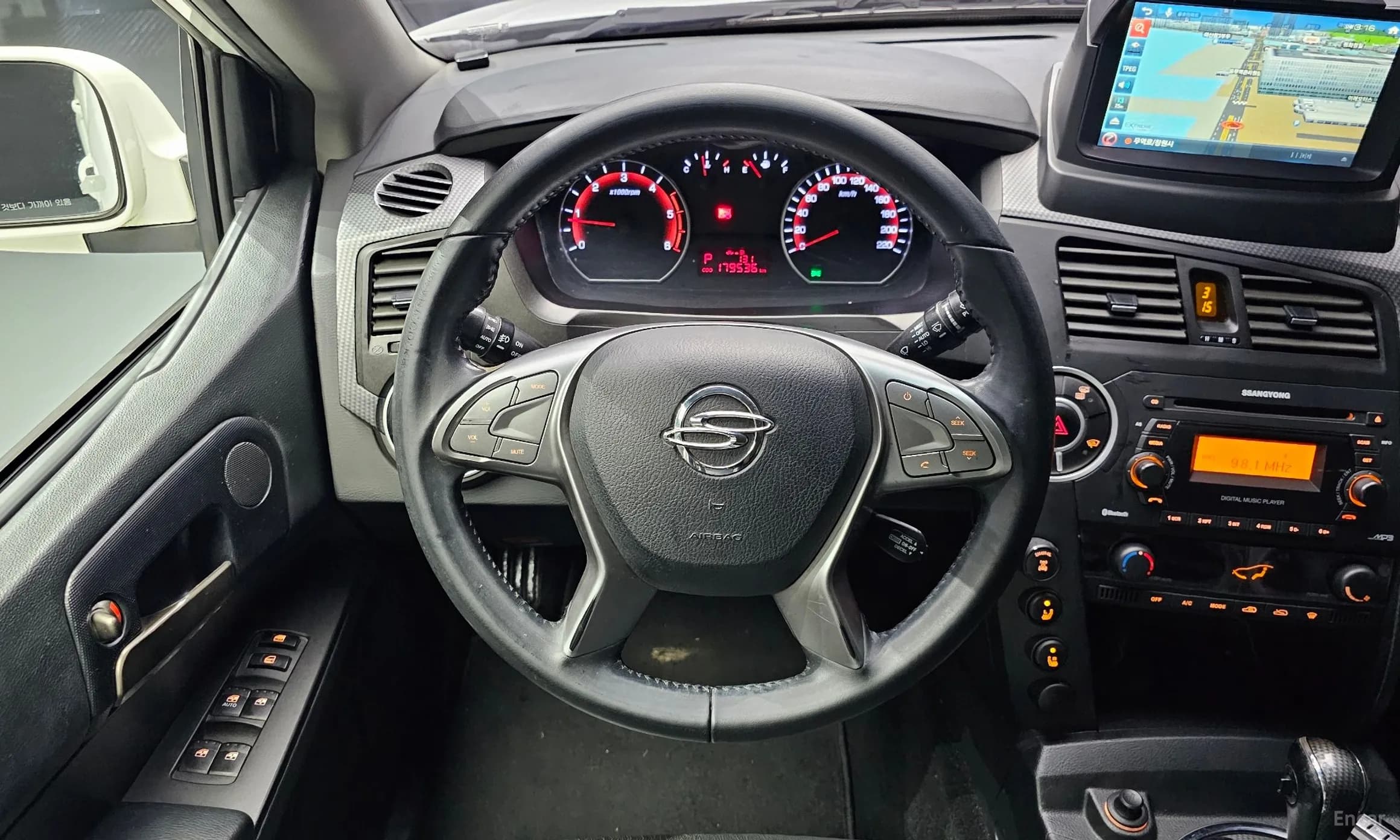 Korando Sports