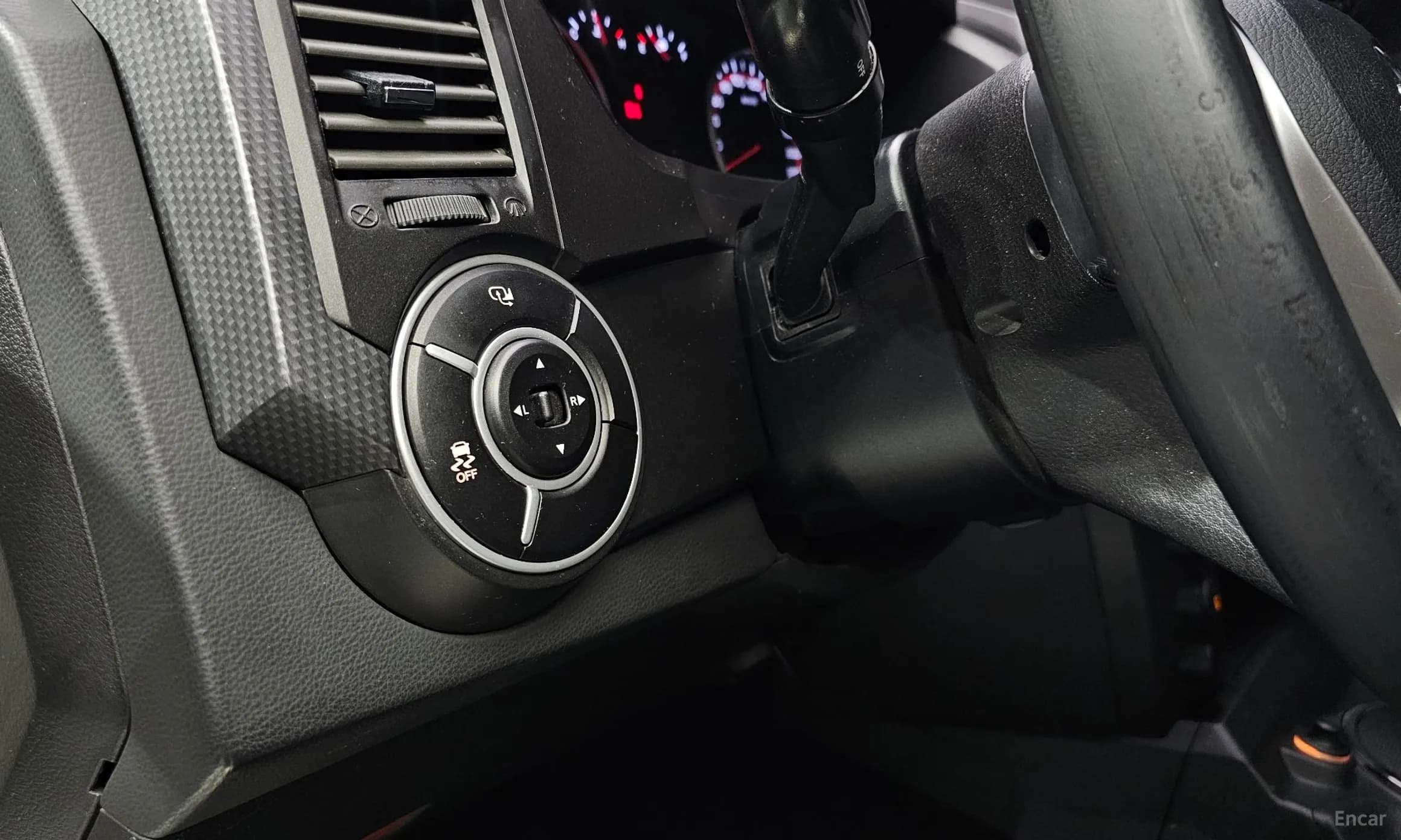 Korando Sports