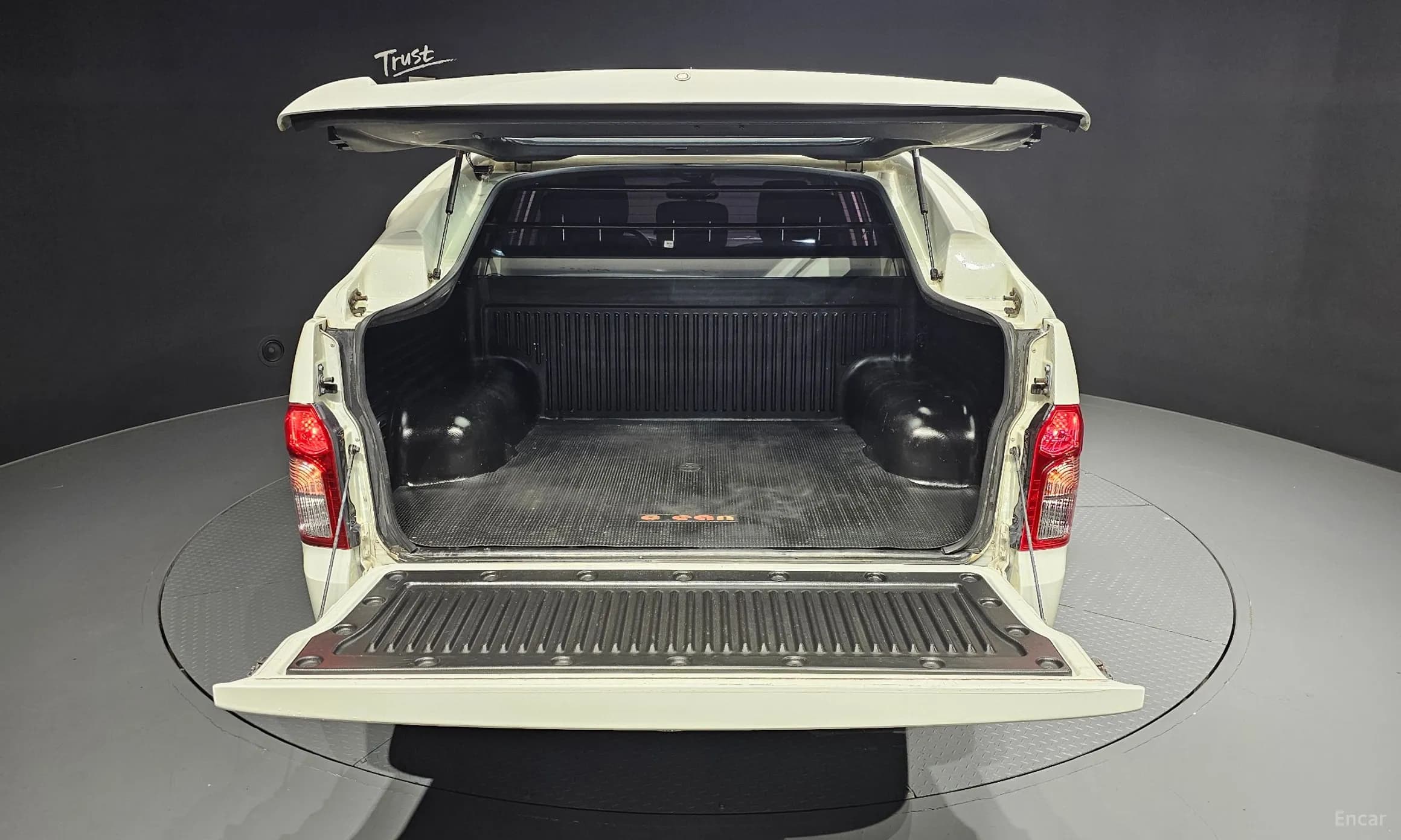Korando Sports