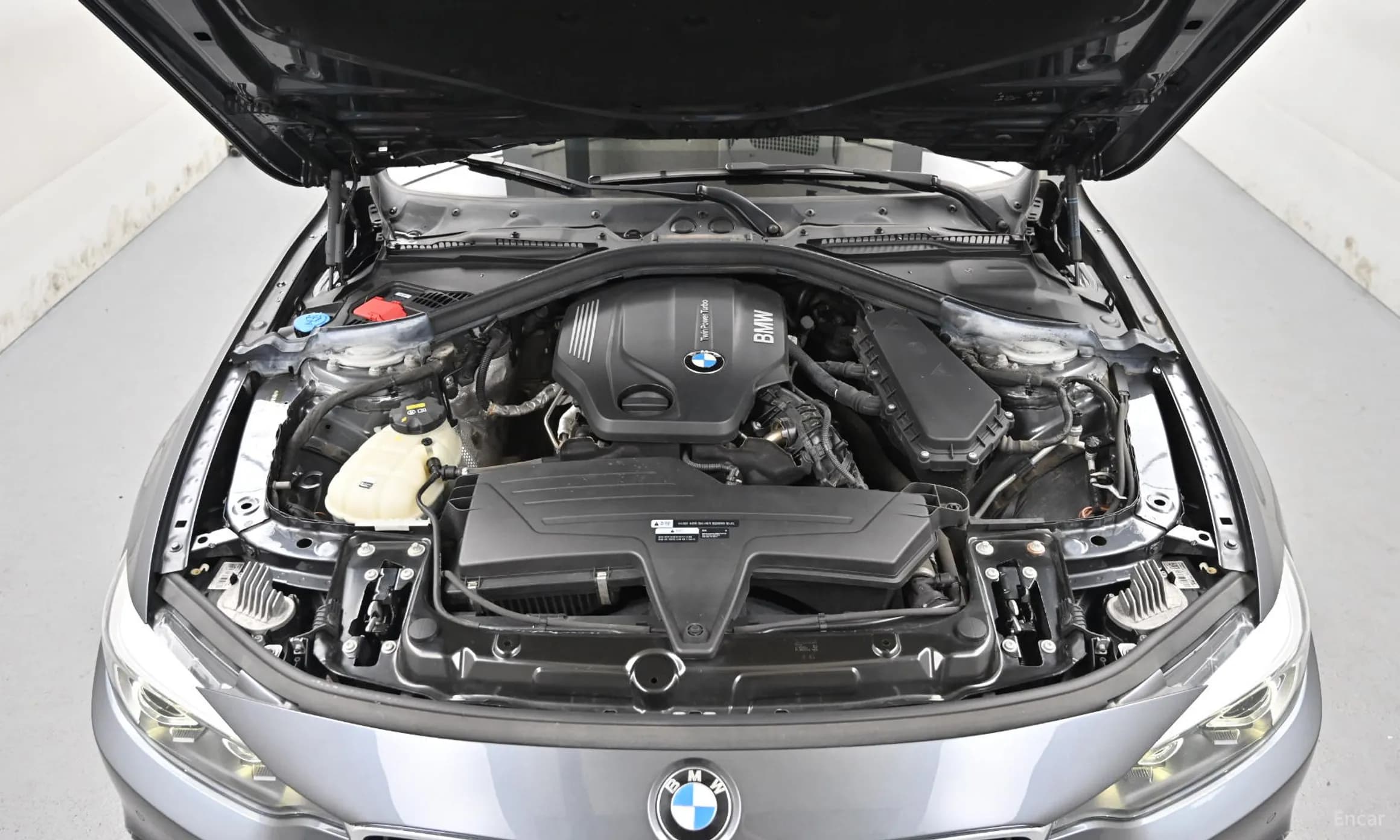 Series 4 (F32)