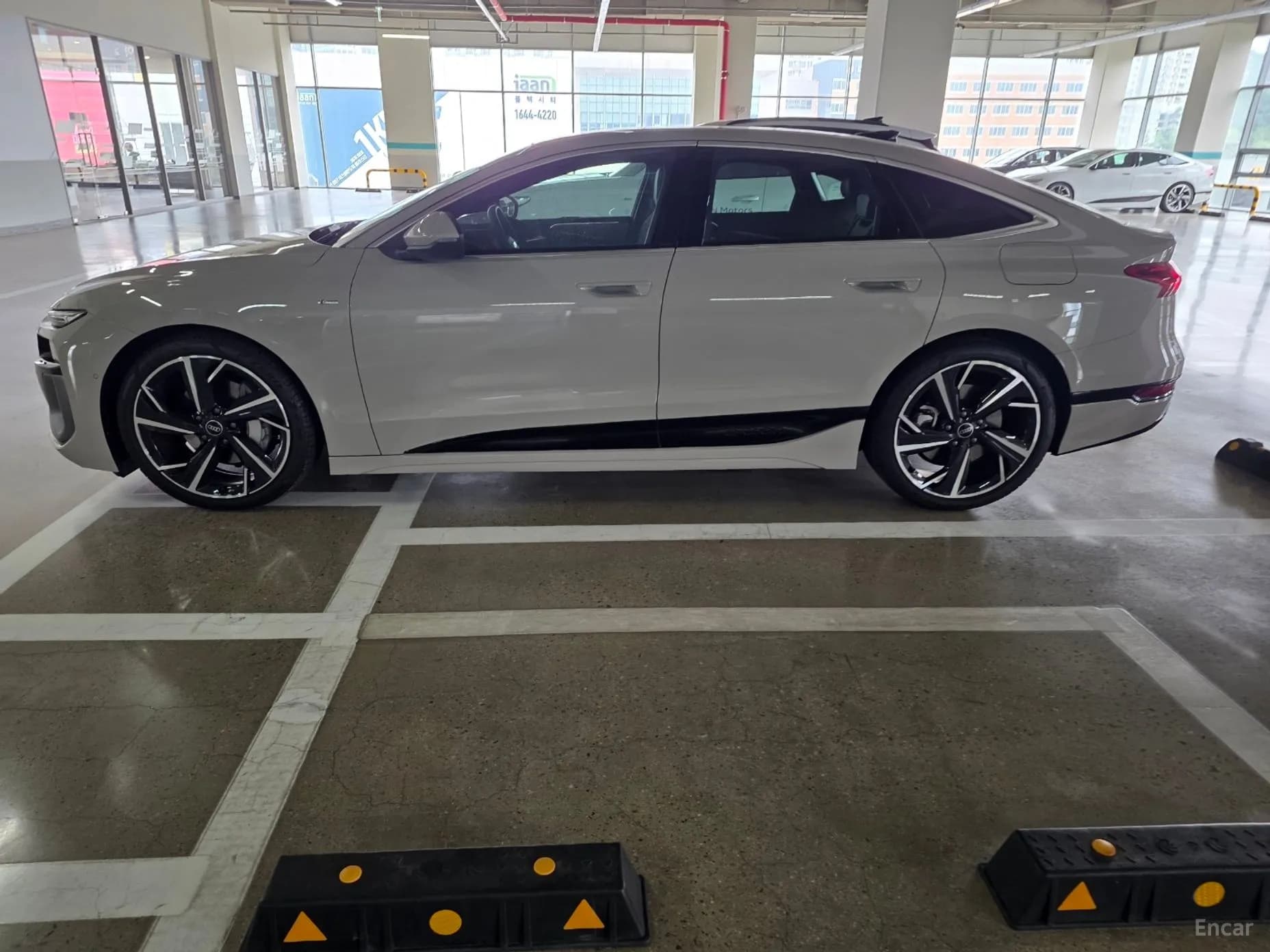 A6 e-tron