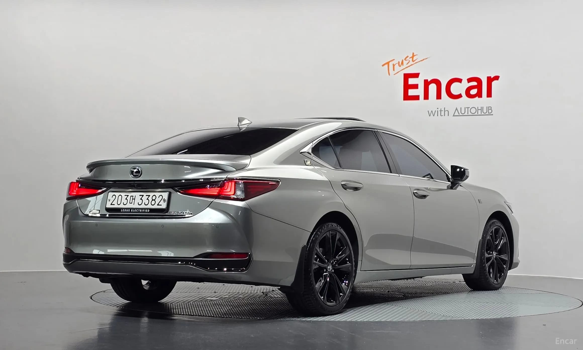 ES300h 7th Generation