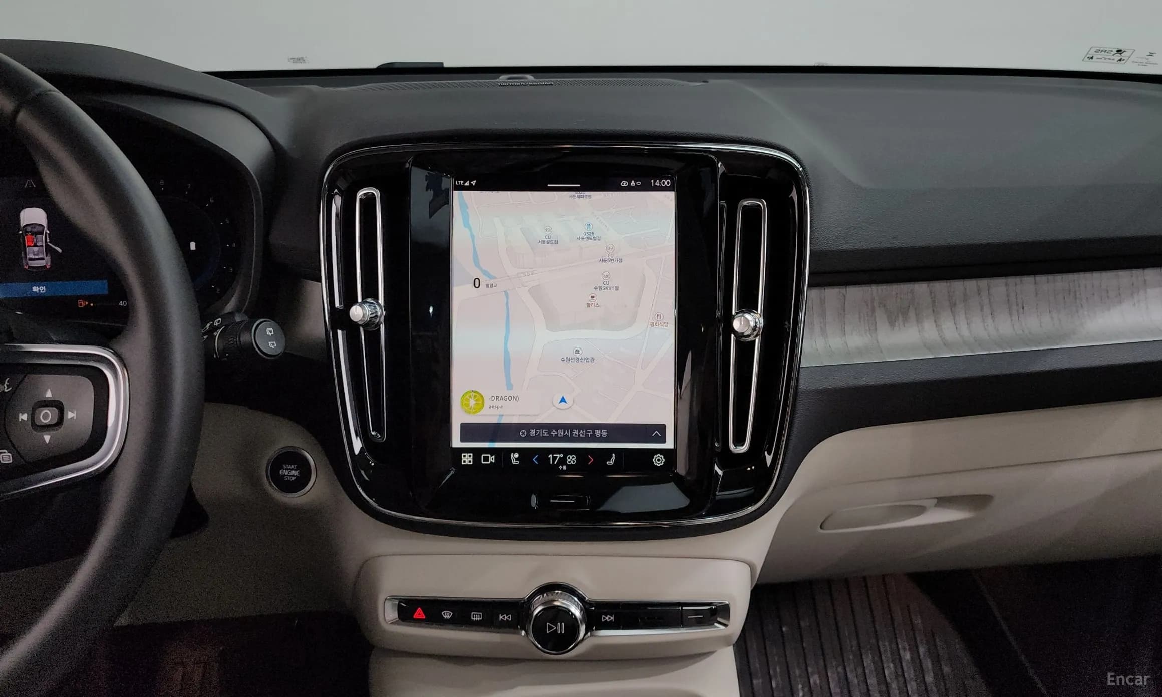 XC40