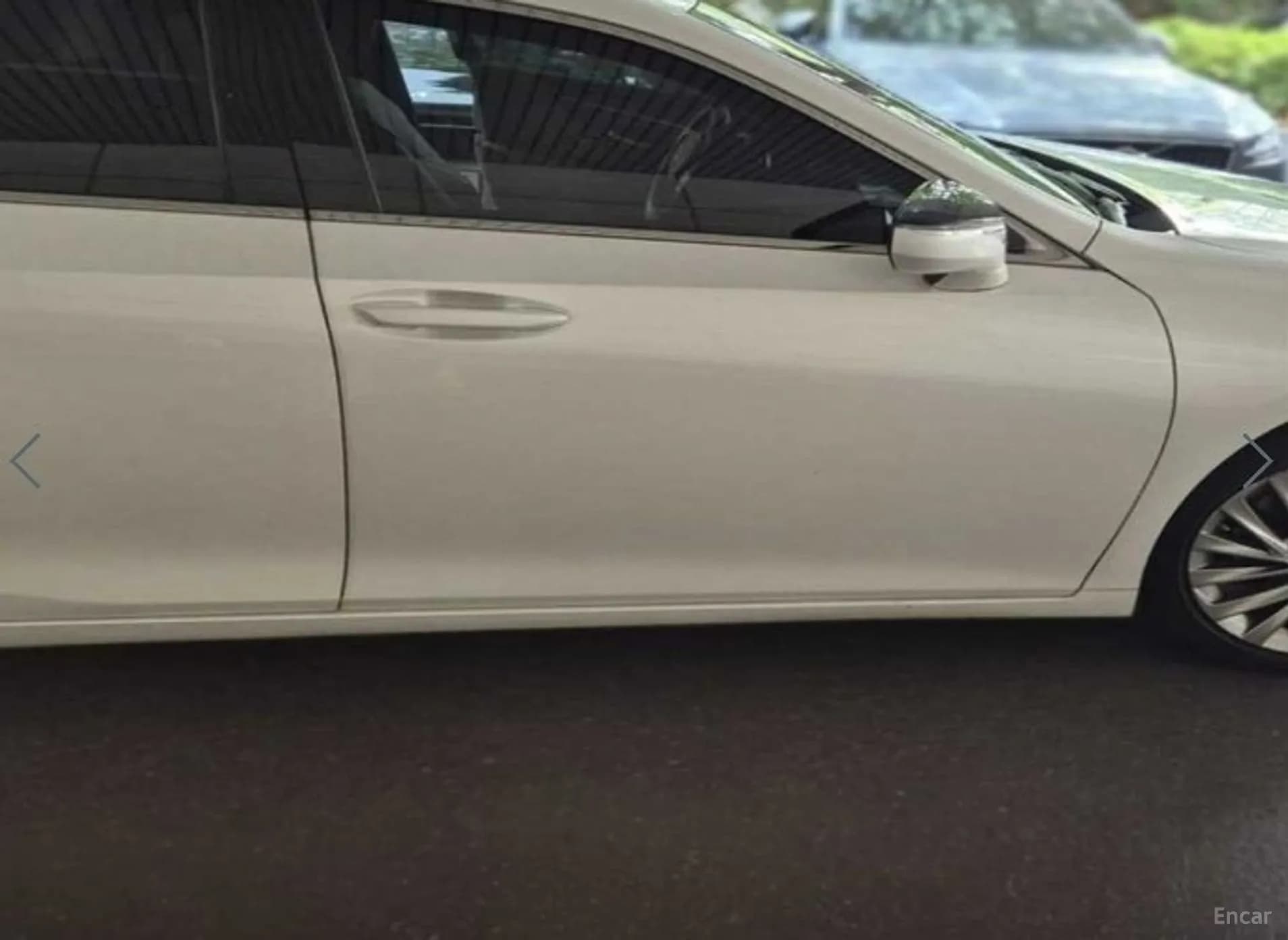 ES300h 7th Generation